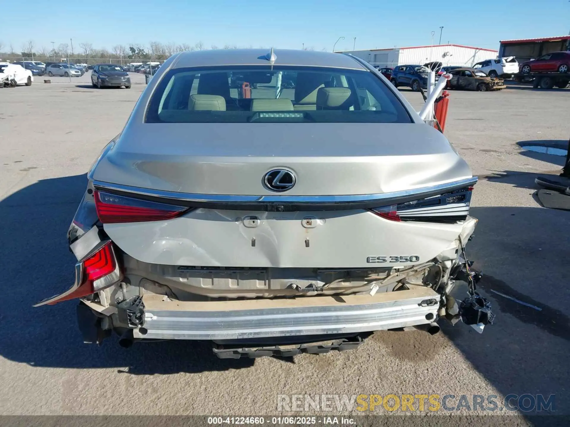 16 Photograph of a damaged car 58ADZ1B11LU069610 LEXUS ES 350 2020