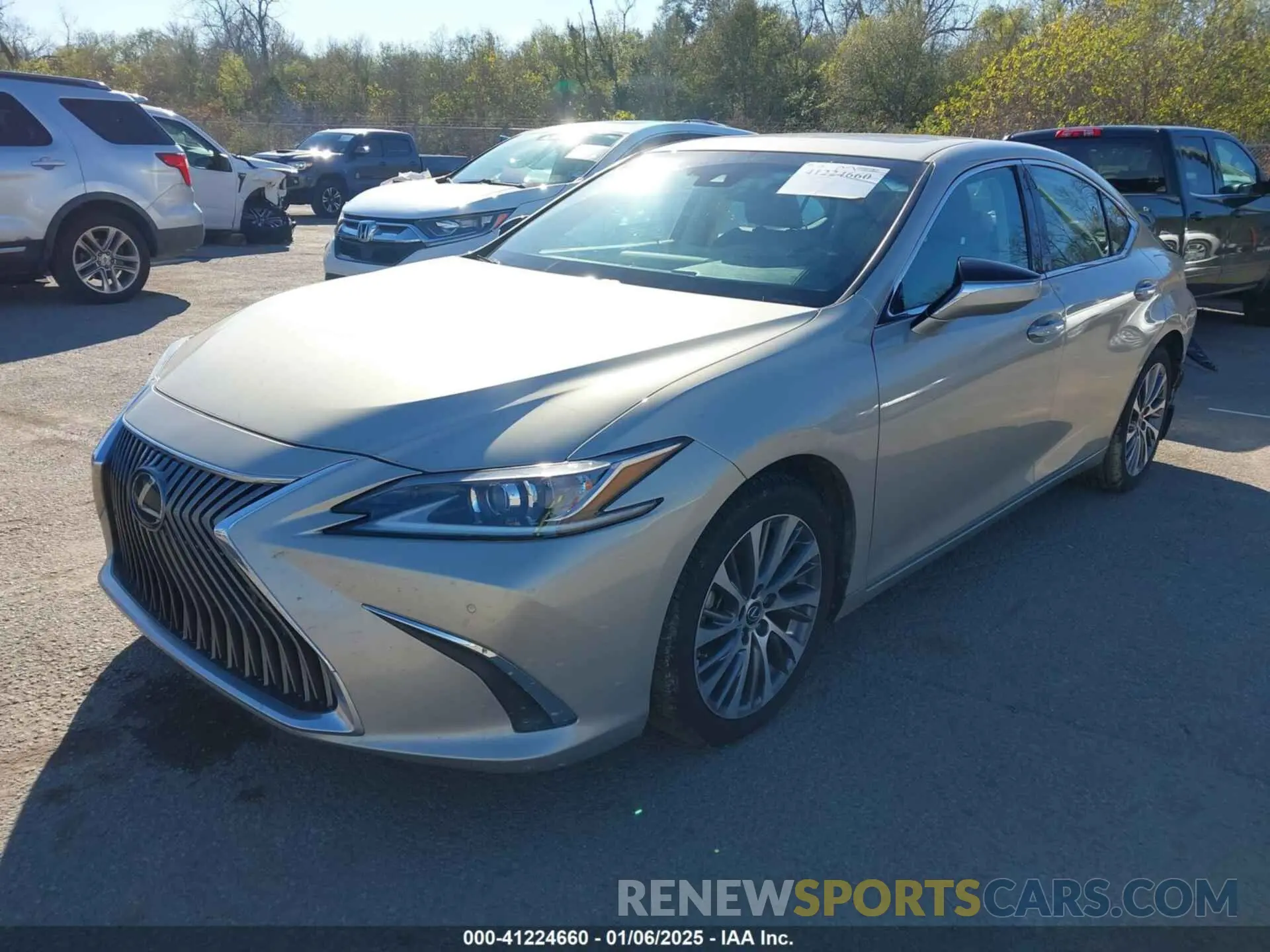 2 Photograph of a damaged car 58ADZ1B11LU069610 LEXUS ES 350 2020