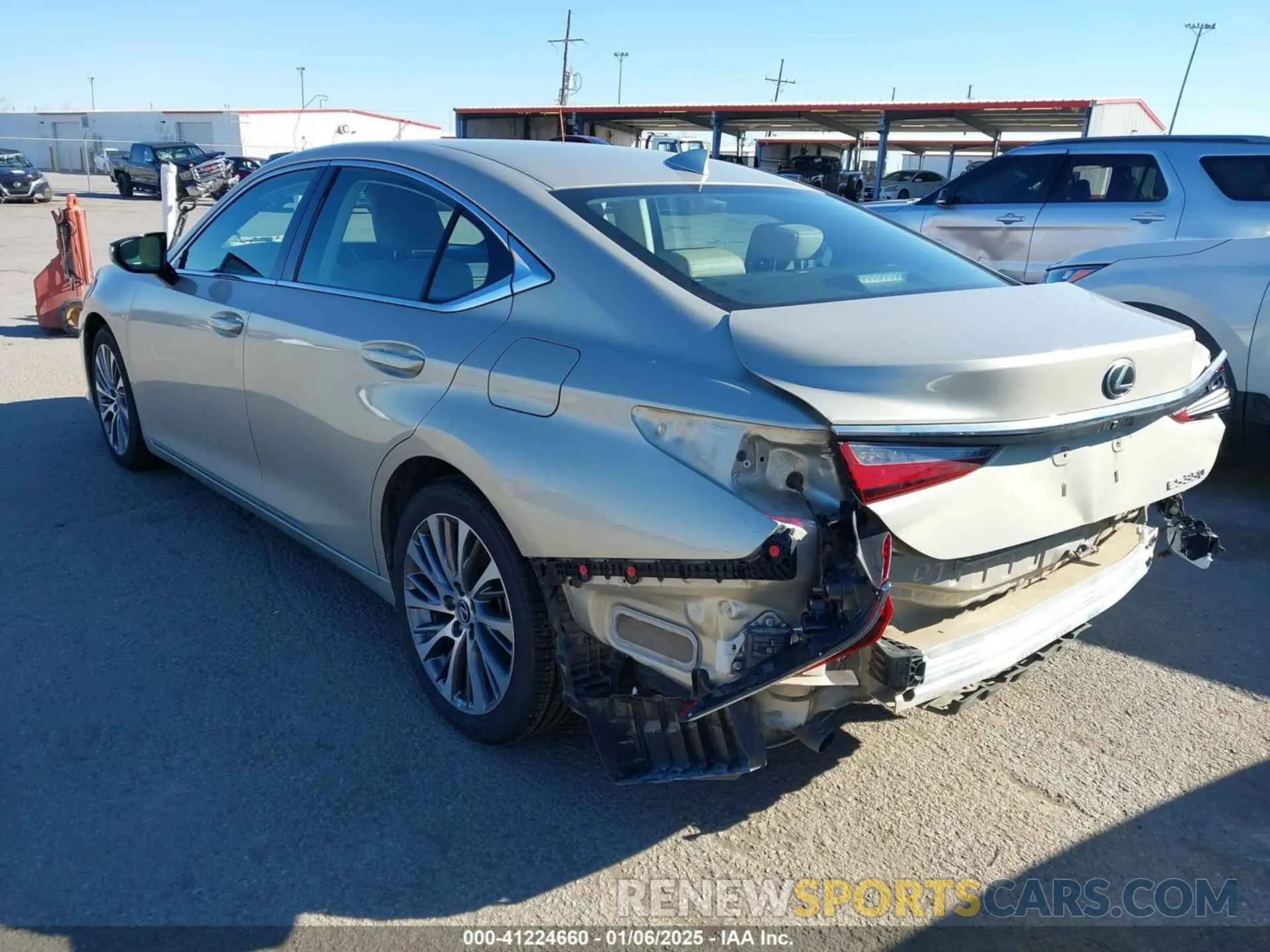 3 Photograph of a damaged car 58ADZ1B11LU069610 LEXUS ES 350 2020