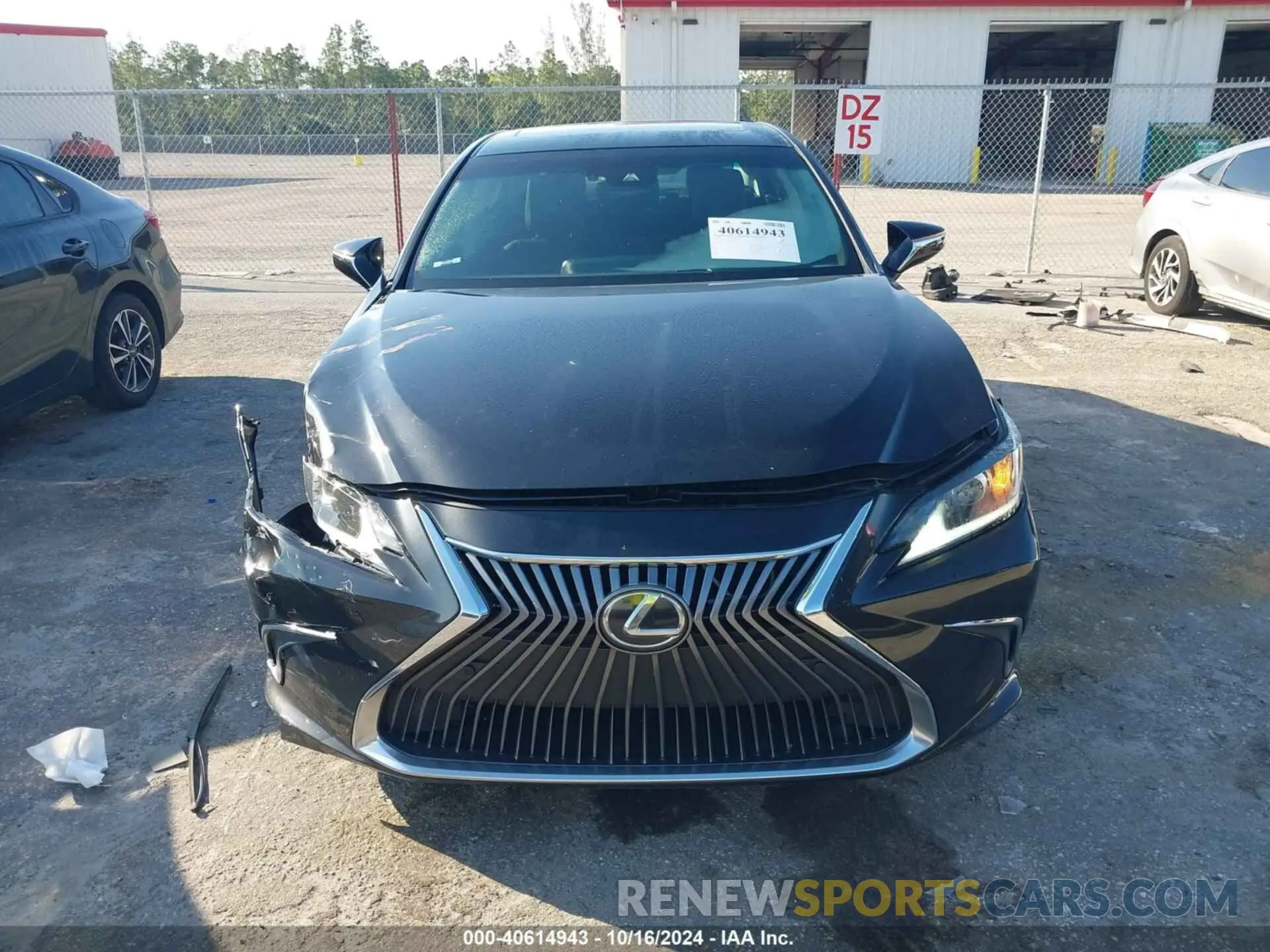 12 Photograph of a damaged car 58ADZ1B11LU071180 LEXUS ES 350 2020