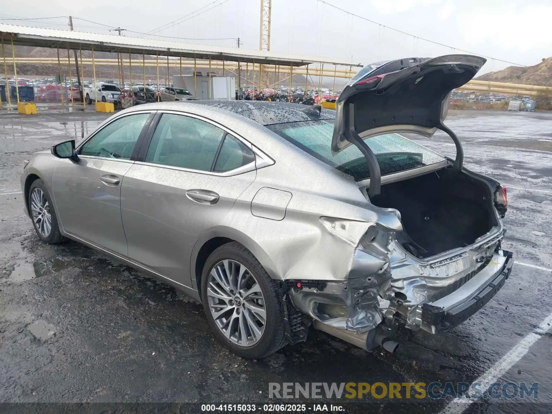 3 Photograph of a damaged car 58ADZ1B13LU073688 LEXUS ES 350 2020