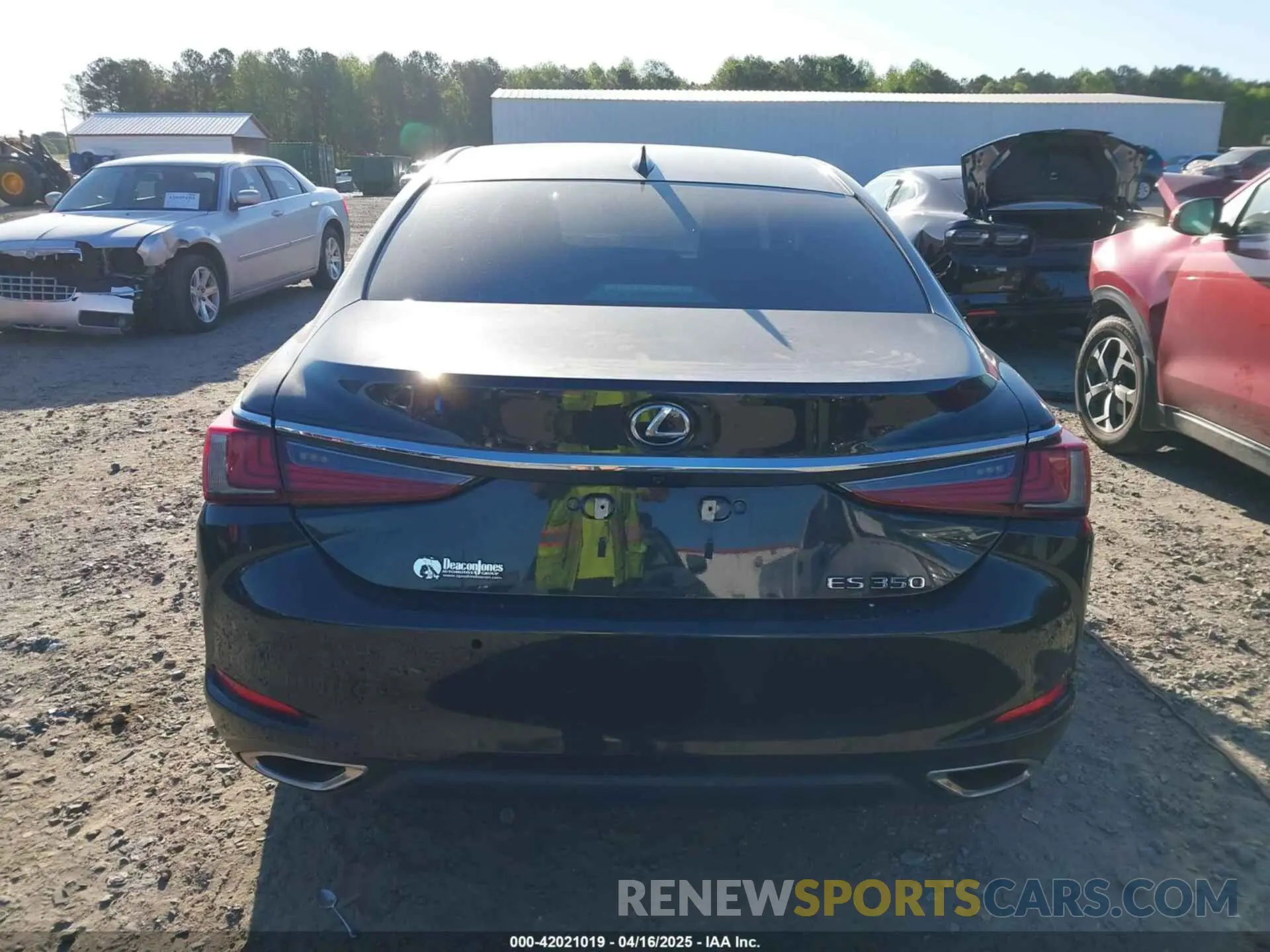 16 Photograph of a damaged car 58ADZ1B14LU059072 LEXUS ES 350 2020