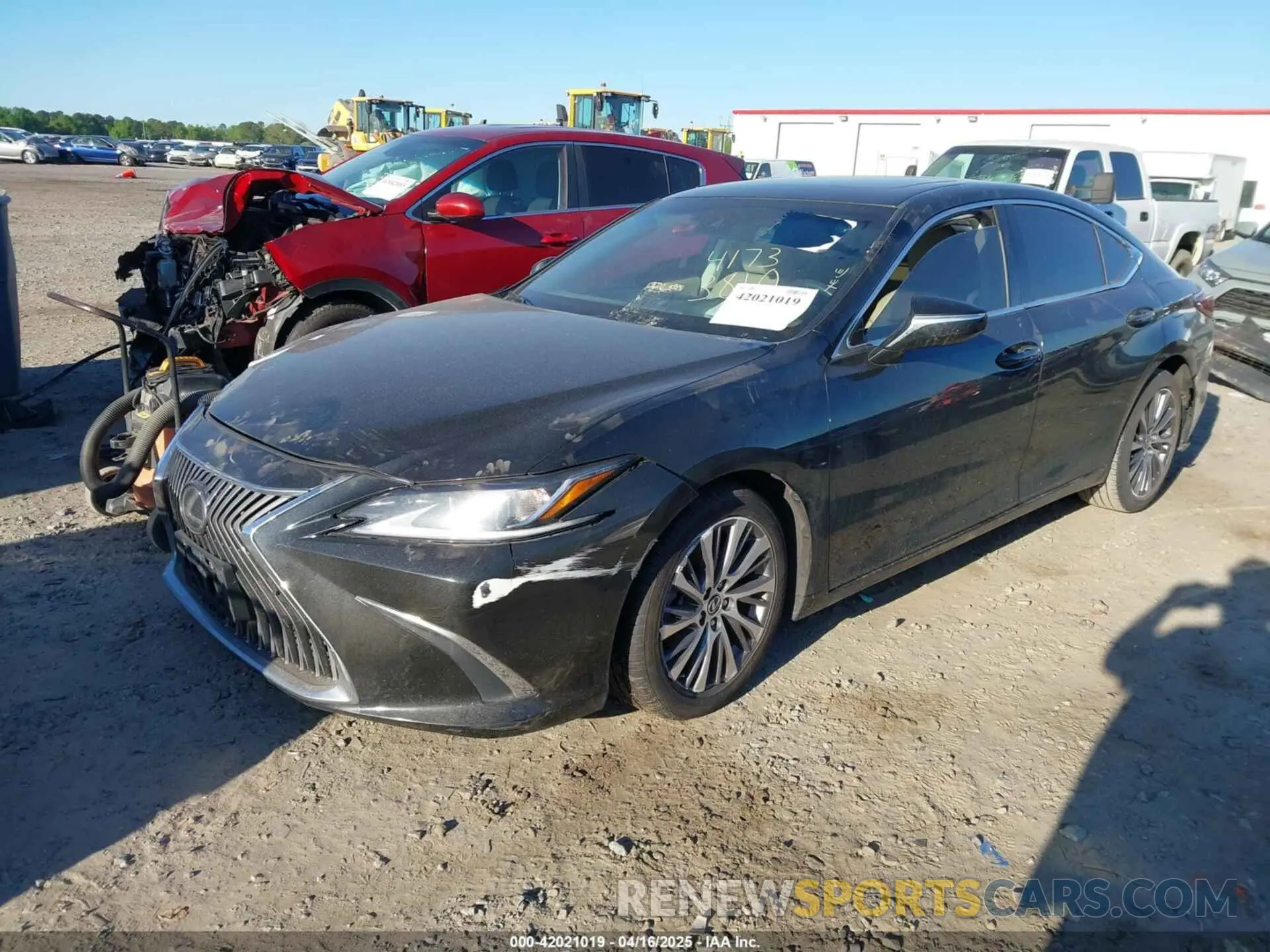 2 Photograph of a damaged car 58ADZ1B14LU059072 LEXUS ES 350 2020