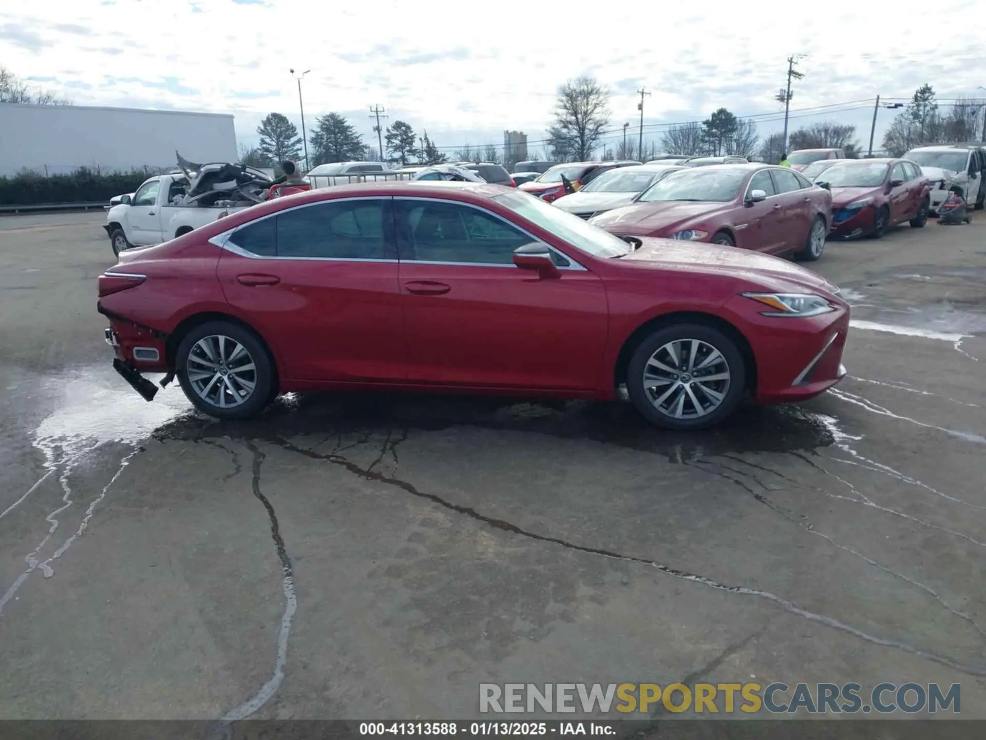 13 Photograph of a damaged car 58ADZ1B14LU063459 LEXUS ES 350 2020