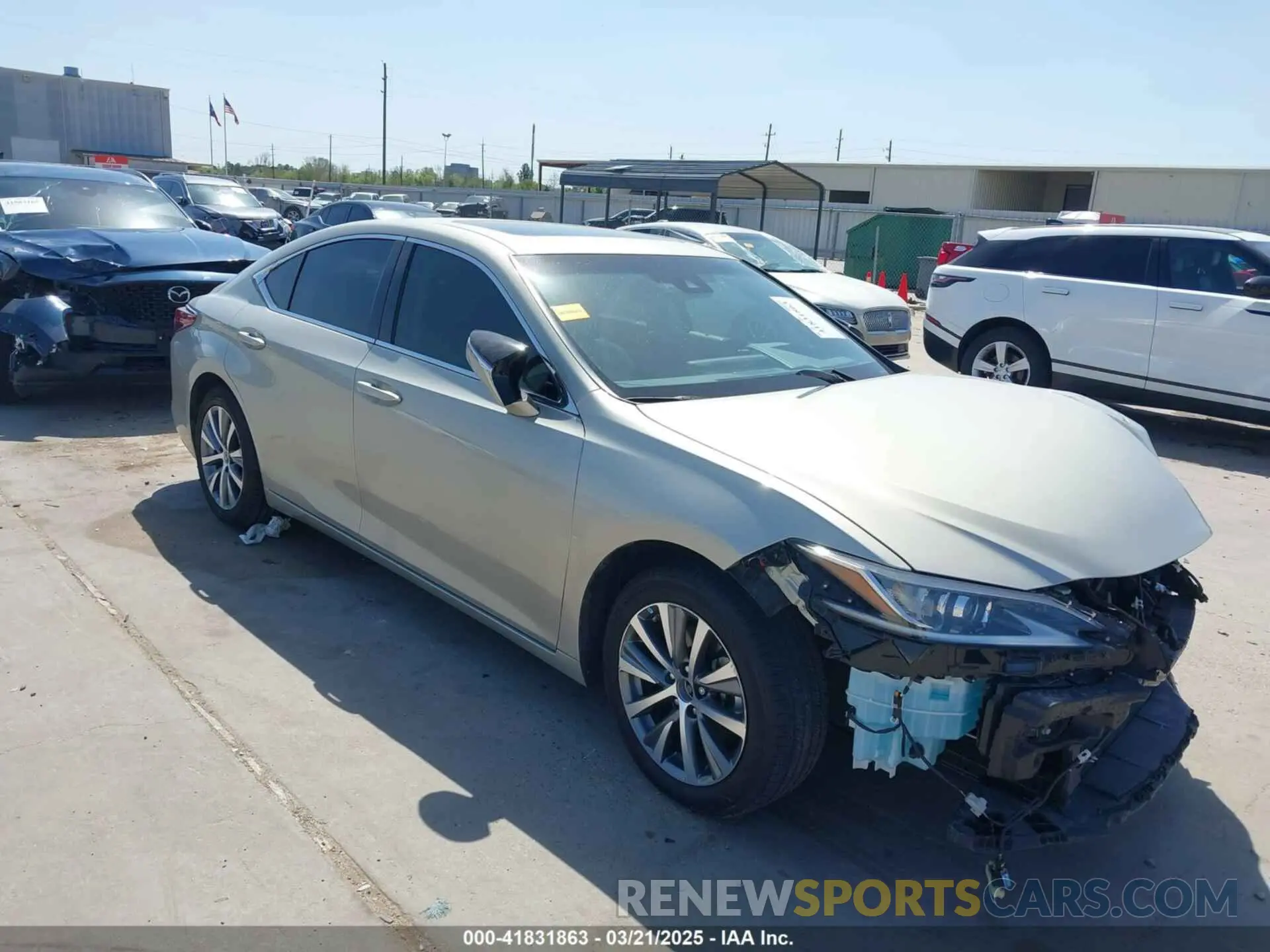 1 Photograph of a damaged car 58ADZ1B15LU078567 LEXUS ES 350 2020