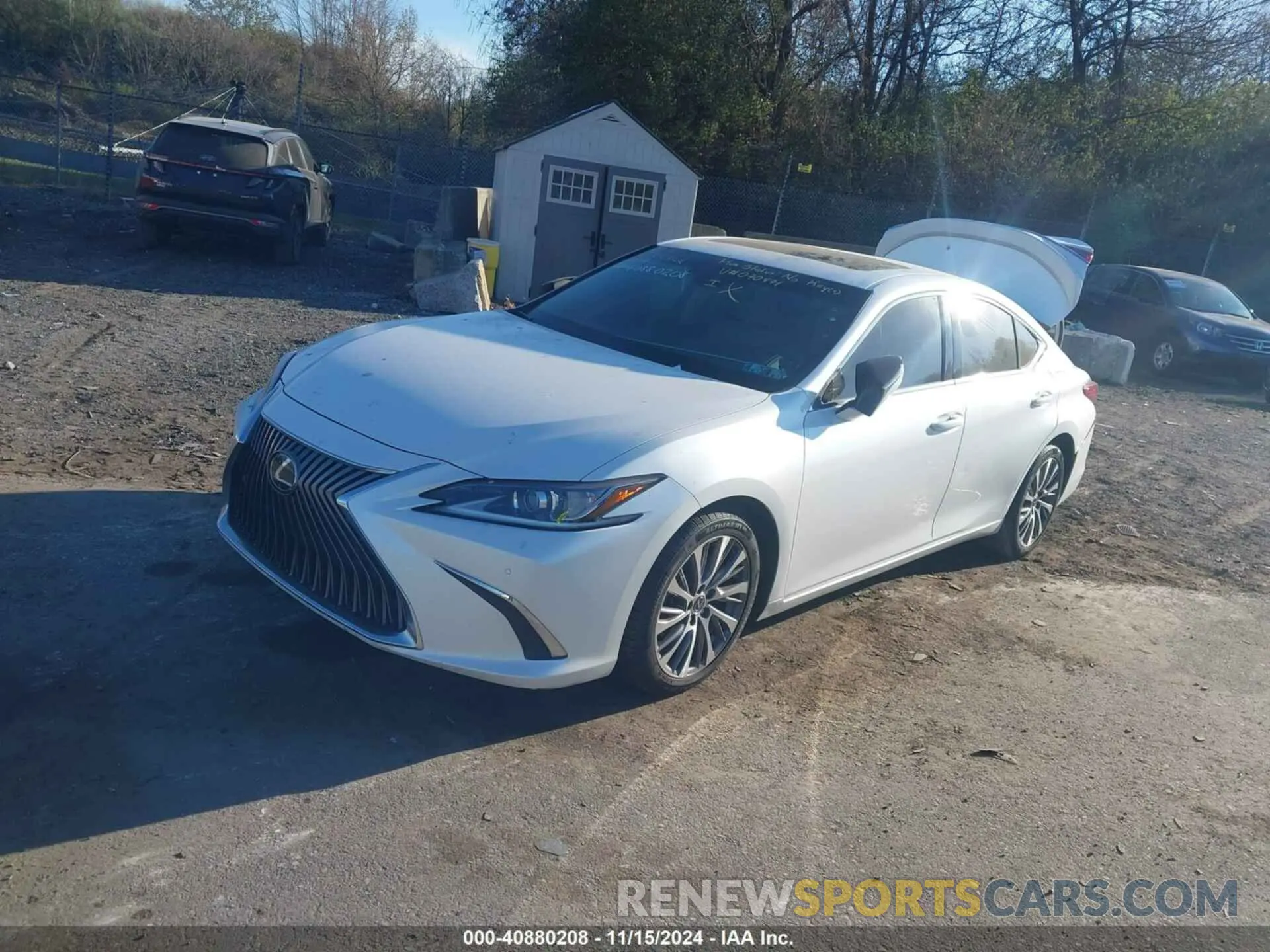 2 Photograph of a damaged car 58ADZ1B17LU070471 LEXUS ES 350 2020