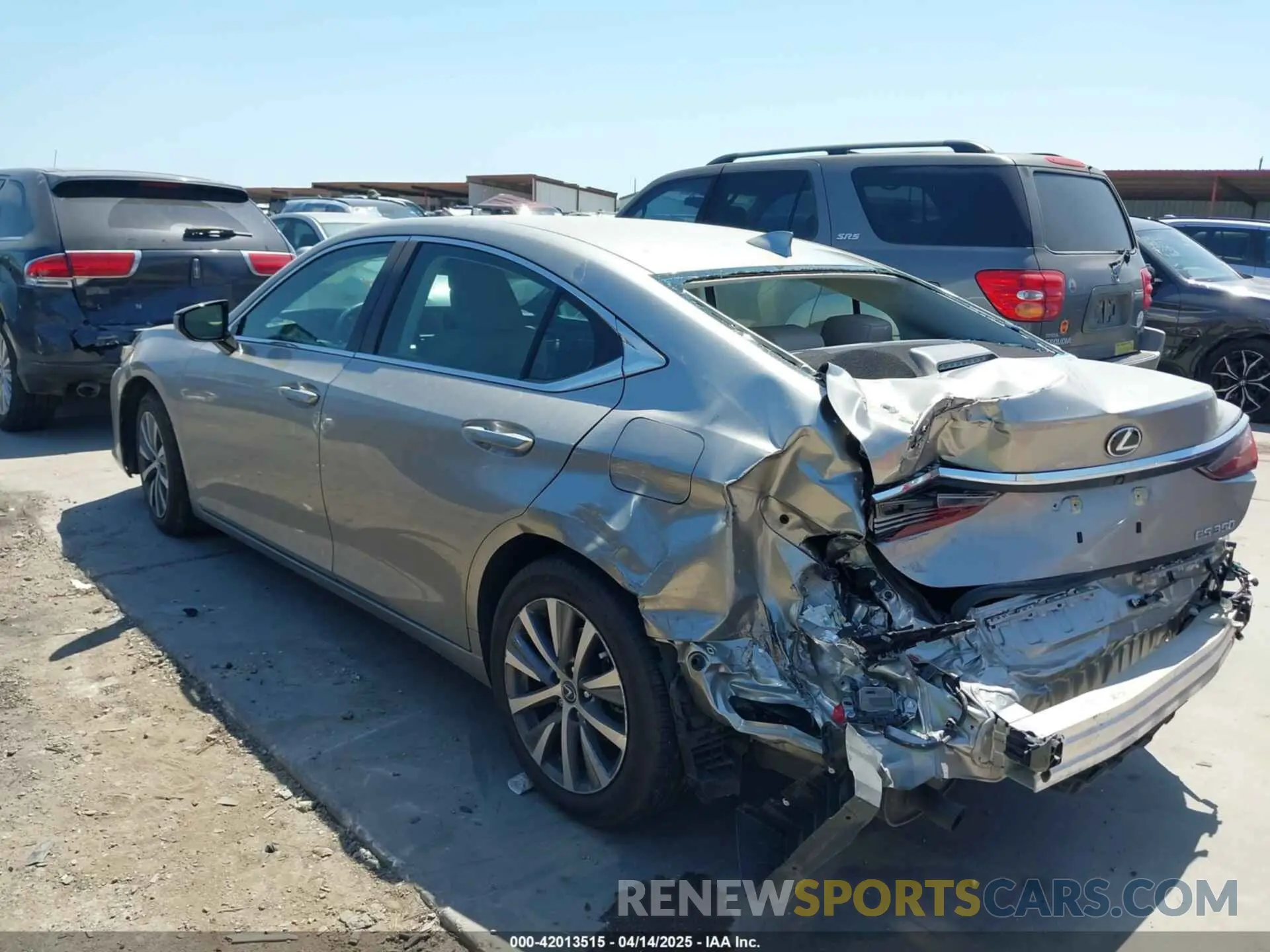 3 Photograph of a damaged car 58ADZ1B18LU073041 LEXUS ES 350 2020