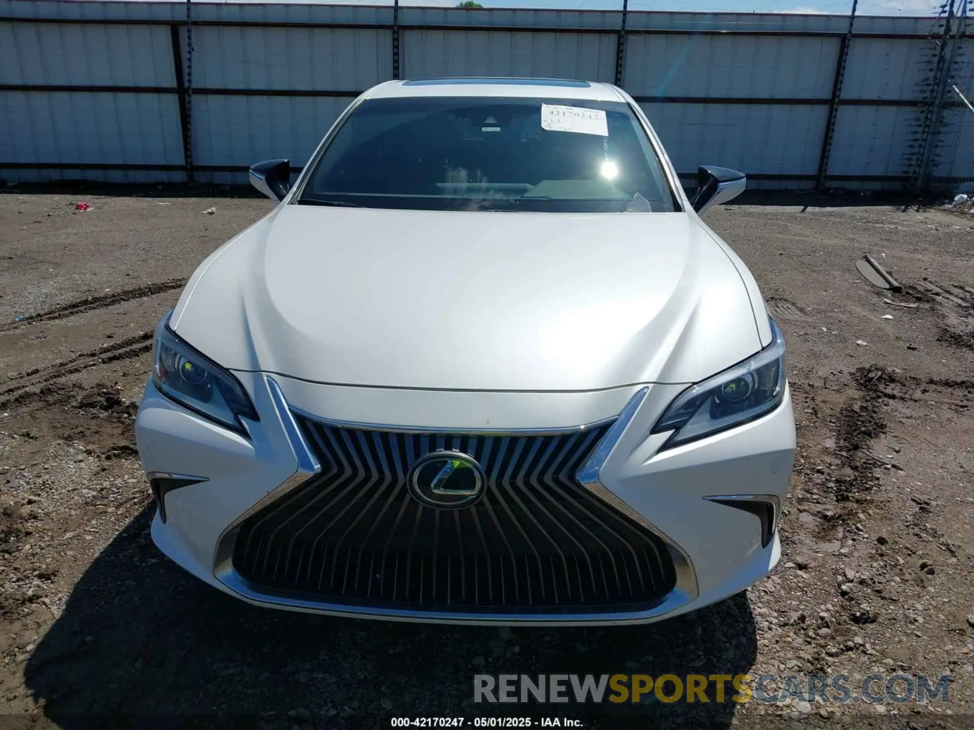 12 Photograph of a damaged car 58ADZ1B18LU075310 LEXUS ES 350 2020