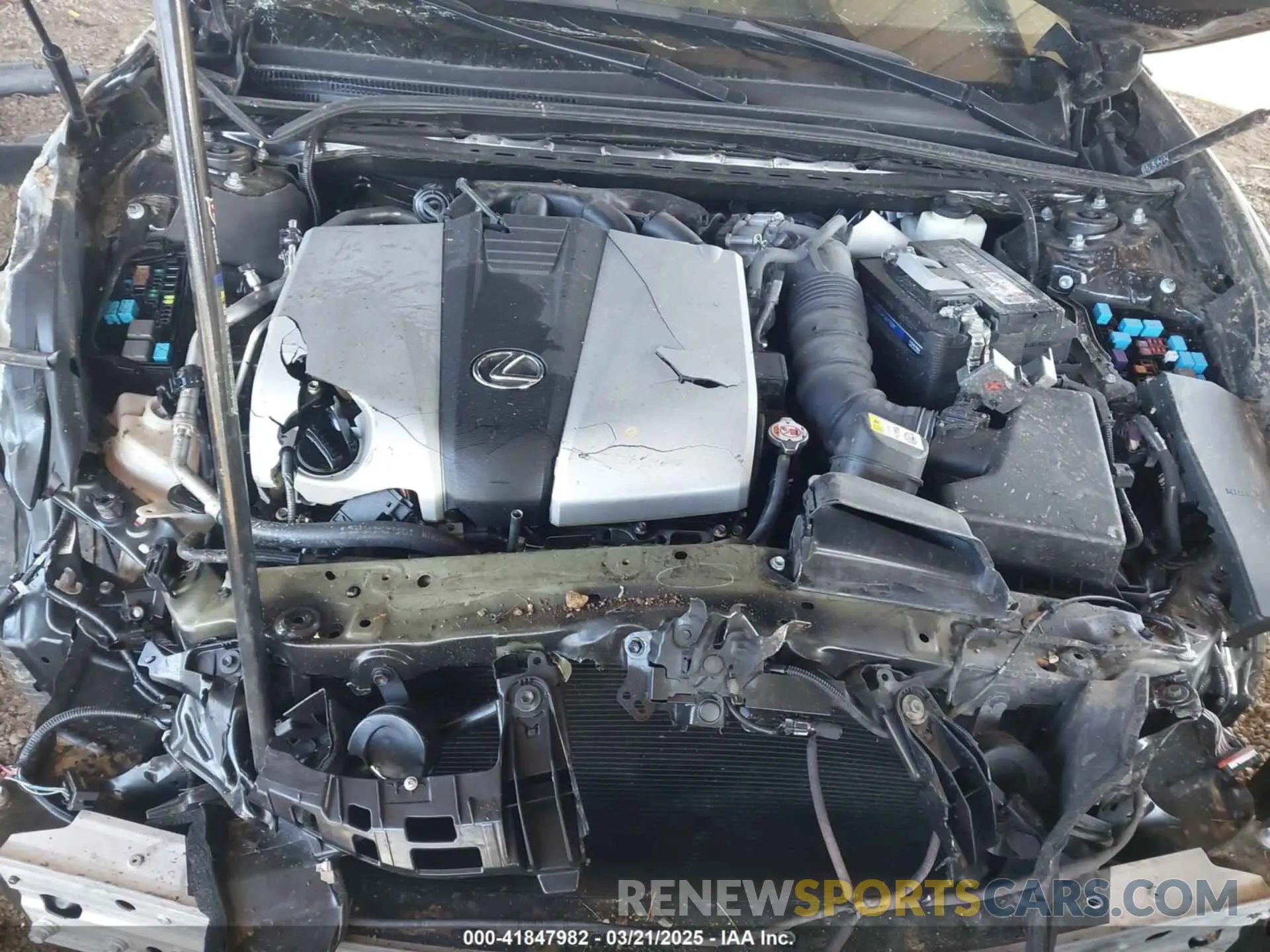 10 Photograph of a damaged car 58AEZ1B15LU053883 LEXUS ES 350 2020