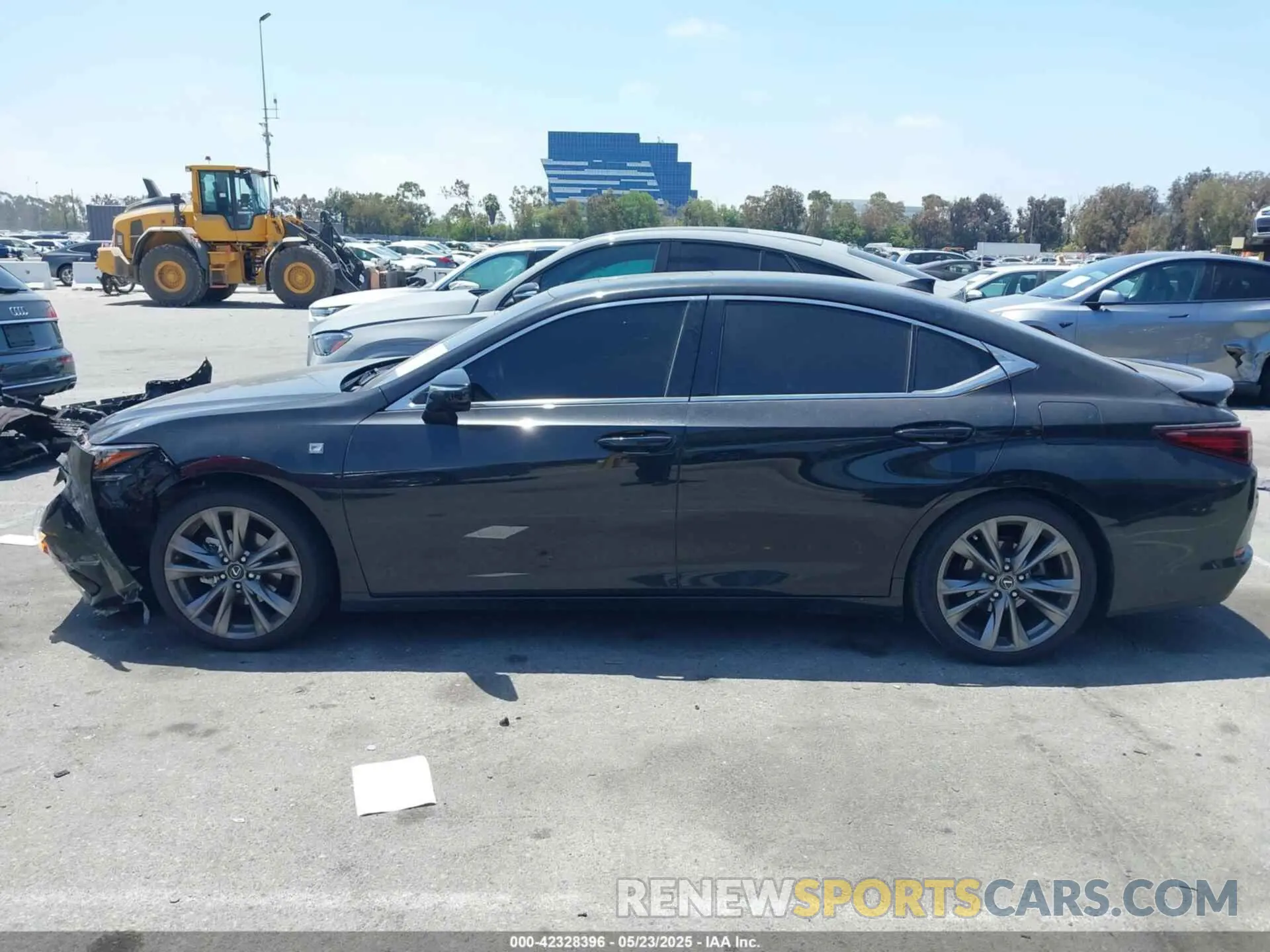 15 Photograph of a damaged car 58AGZ1B10LU077405 LEXUS ES 350 2020