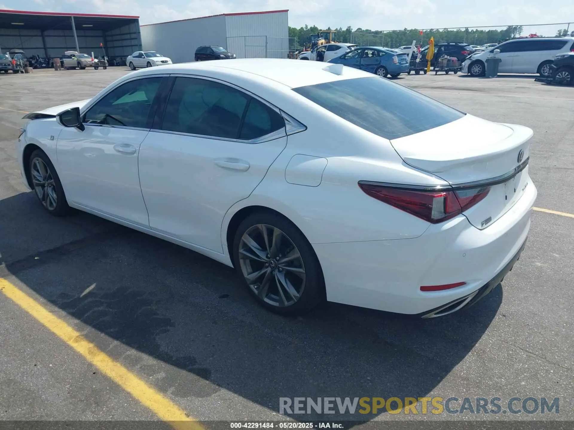 3 Photograph of a damaged car 58AGZ1B11LU065716 LEXUS ES 350 2020