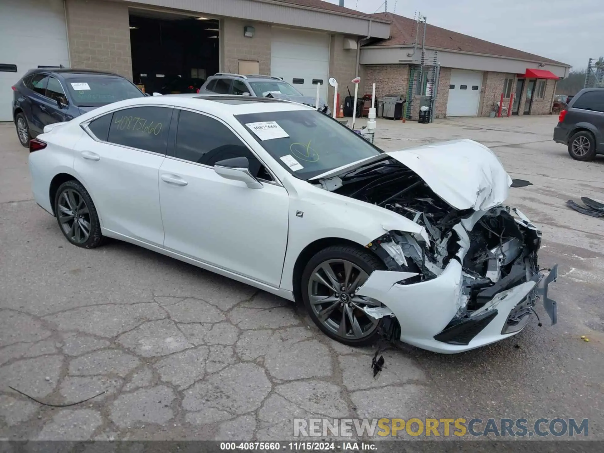 1 Photograph of a damaged car 58AGZ1B15LU062642 LEXUS ES 350 2020