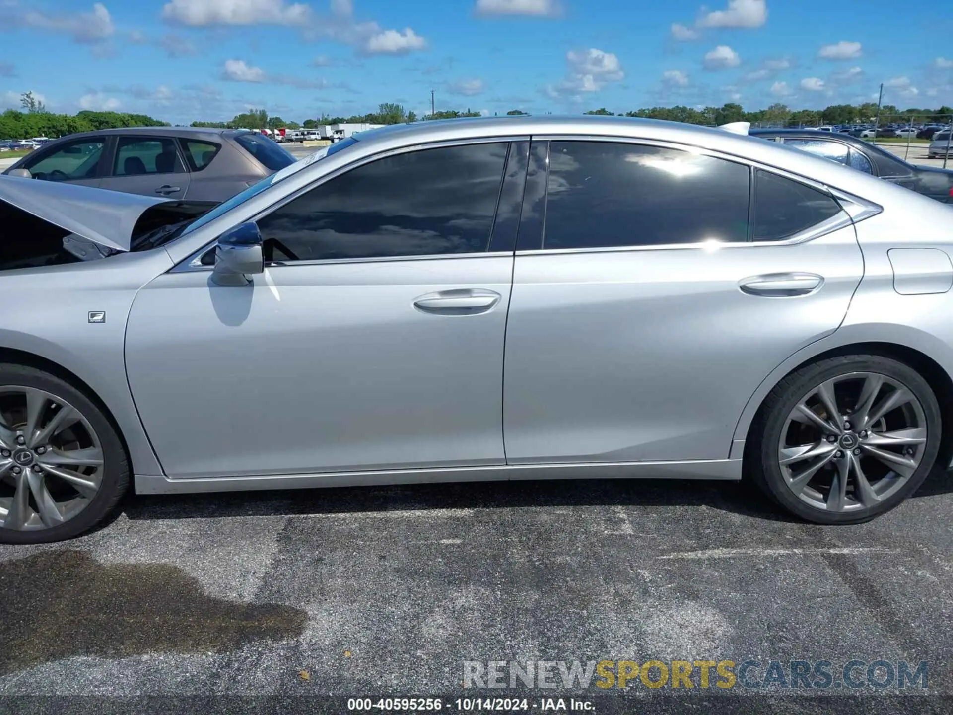 15 Photograph of a damaged car 58AGZ1B15LU072992 LEXUS ES 350 2020