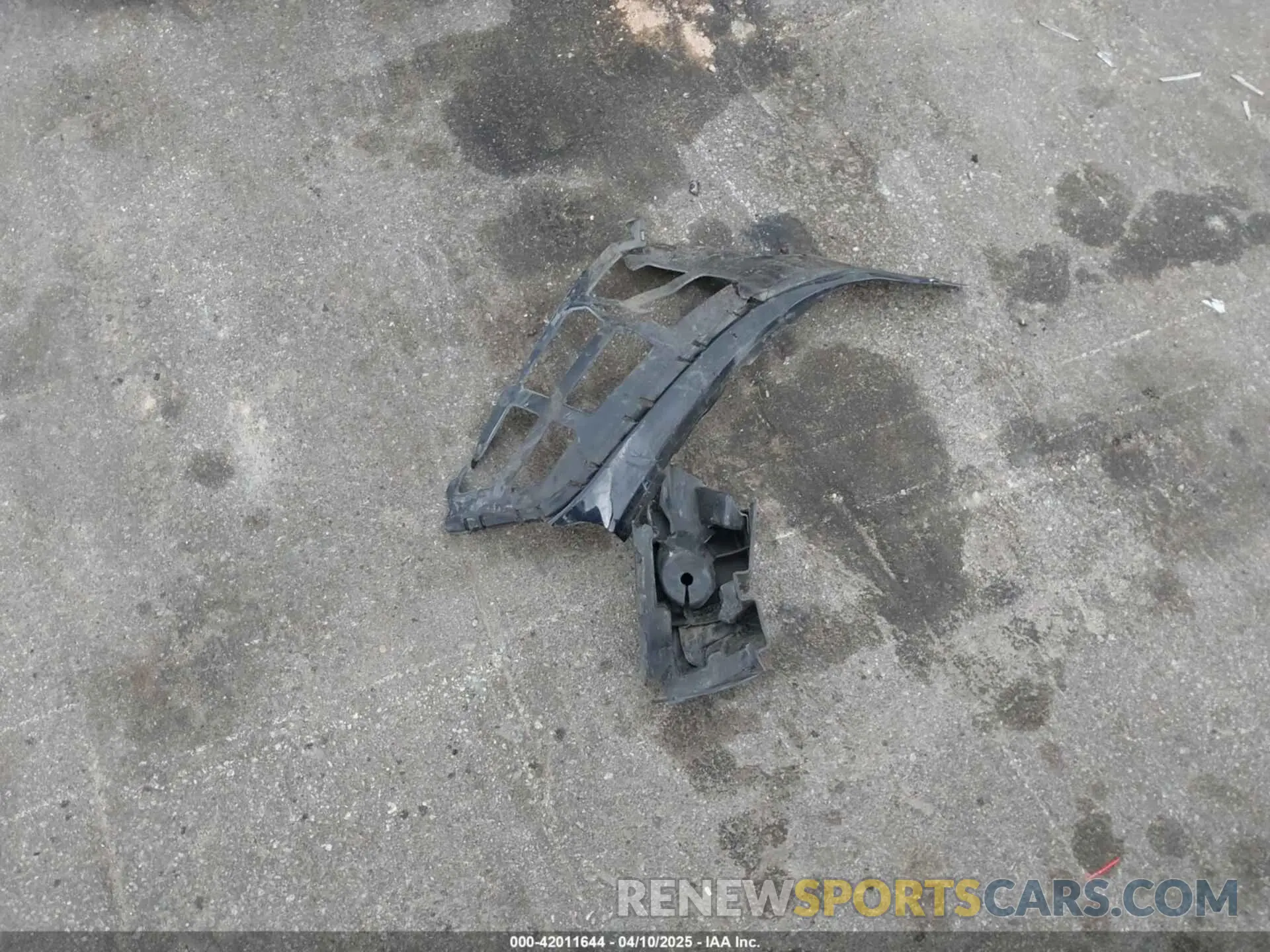 12 Photograph of a damaged car 58AGZ1B15LU073768 LEXUS ES 350 2020
