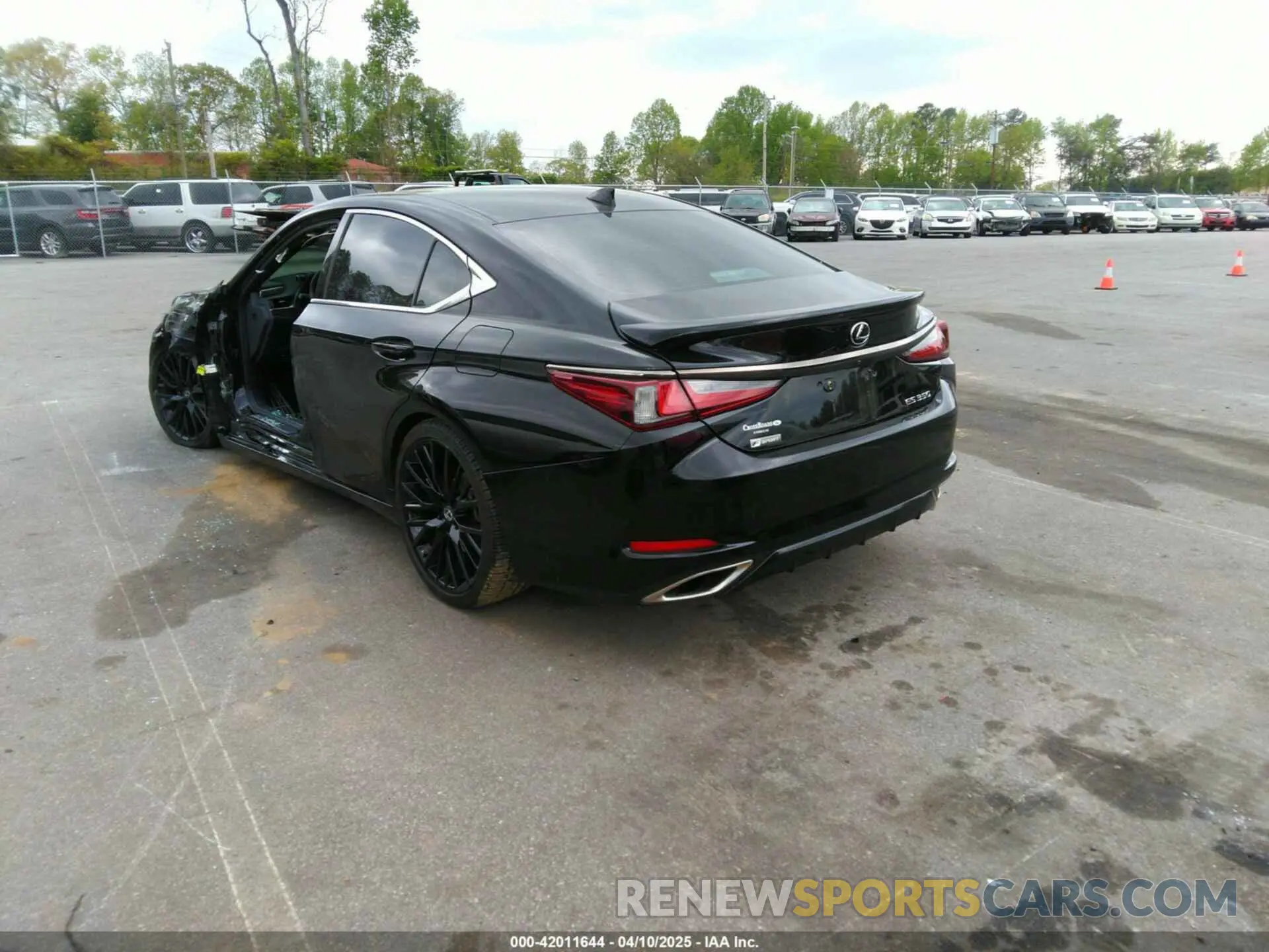 3 Photograph of a damaged car 58AGZ1B15LU073768 LEXUS ES 350 2020