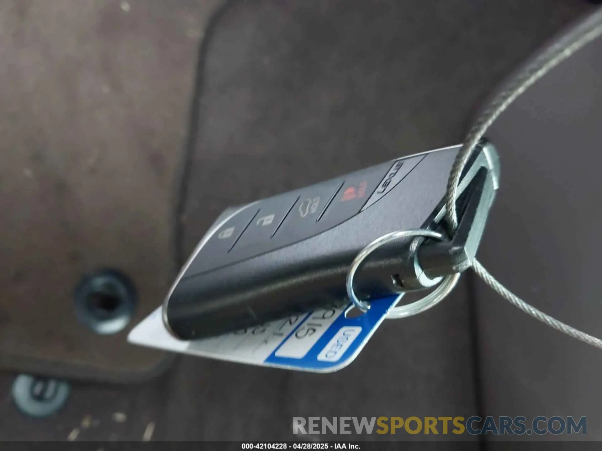 11 Photograph of a damaged car 58ACZ1B12MU103129 LEXUS ES 350 2021