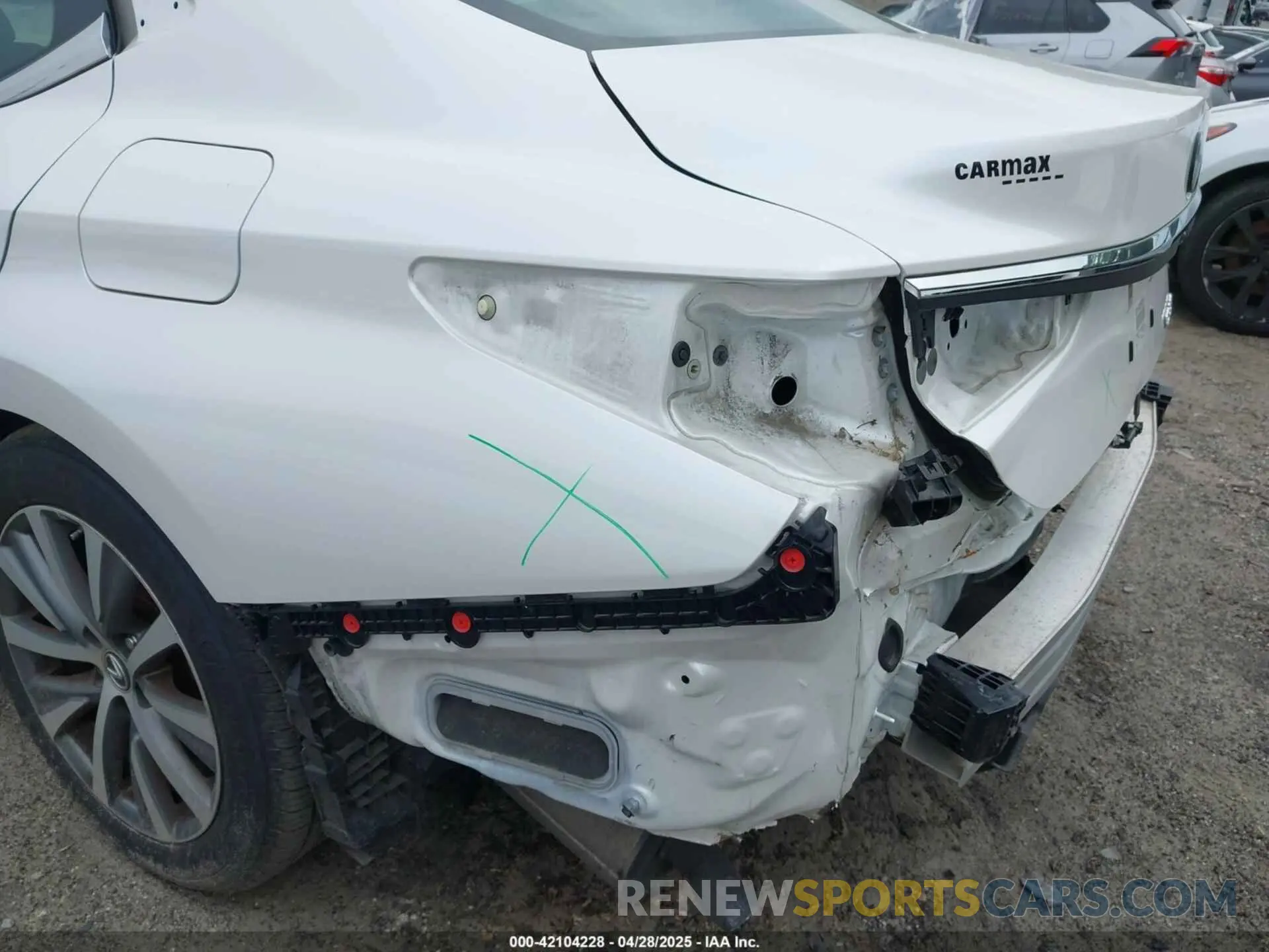 18 Photograph of a damaged car 58ACZ1B12MU103129 LEXUS ES 350 2021