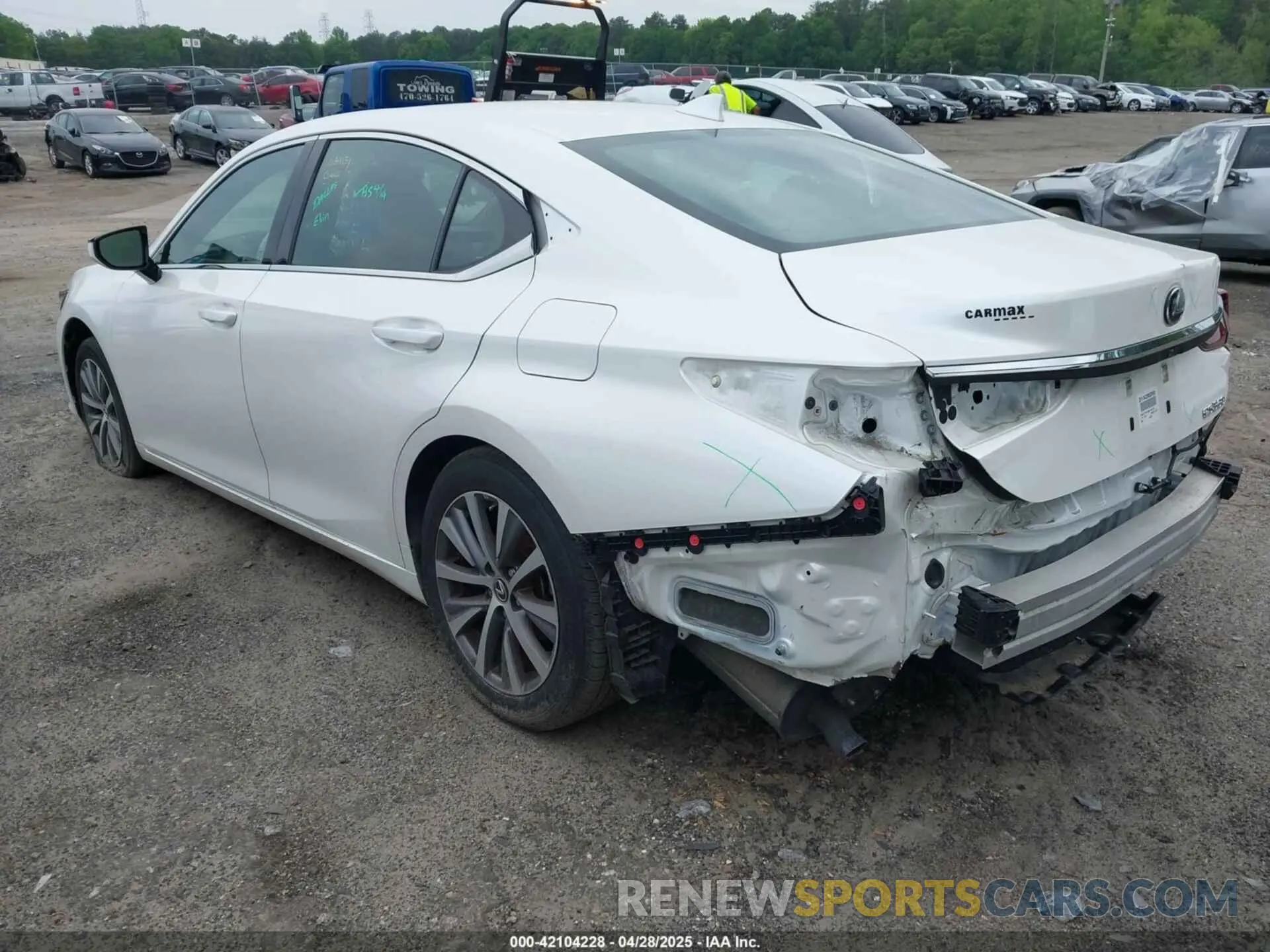 3 Photograph of a damaged car 58ACZ1B12MU103129 LEXUS ES 350 2021