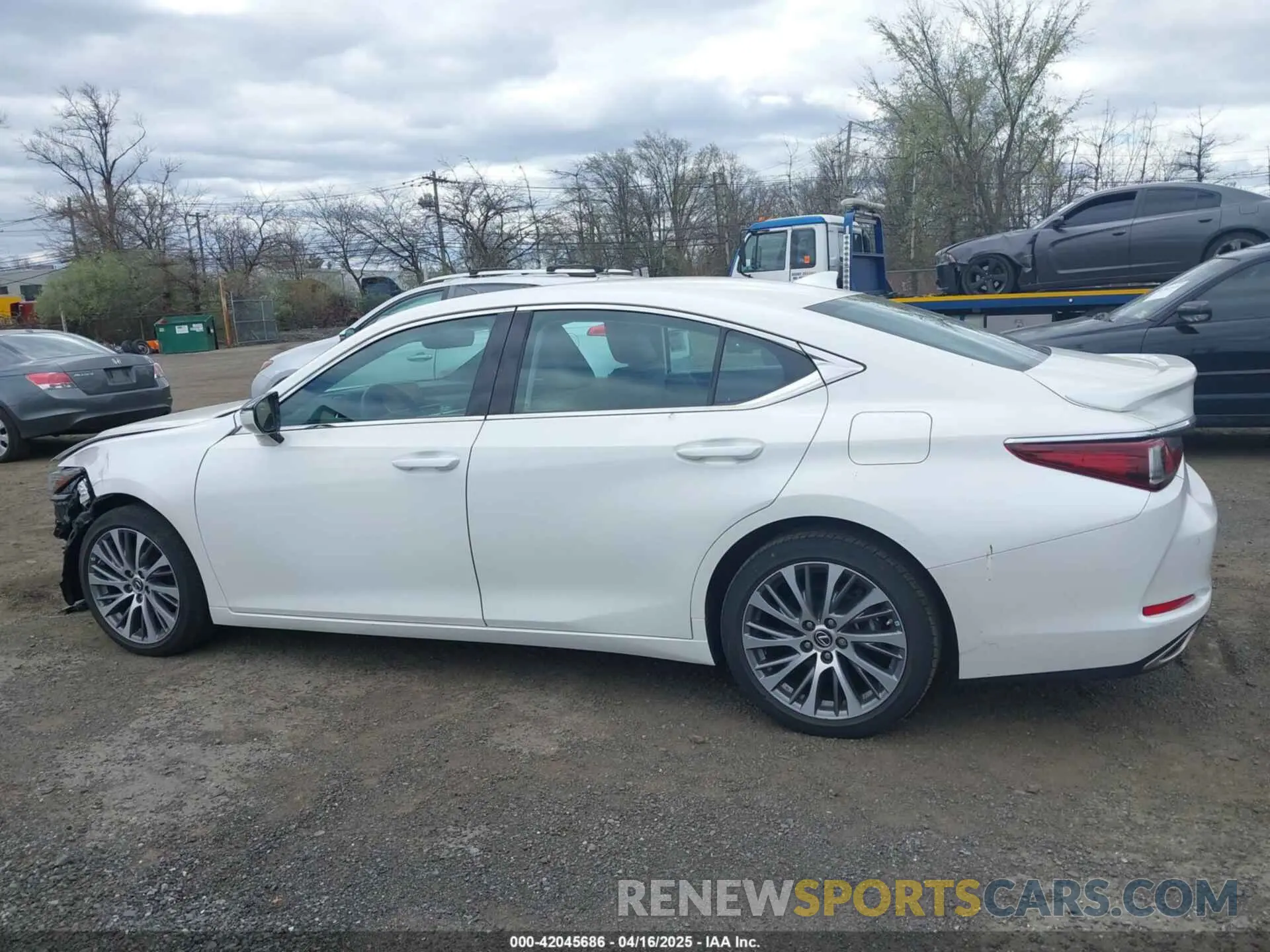 14 Photograph of a damaged car 58ADZ1B10MU082396 LEXUS ES 350 2021
