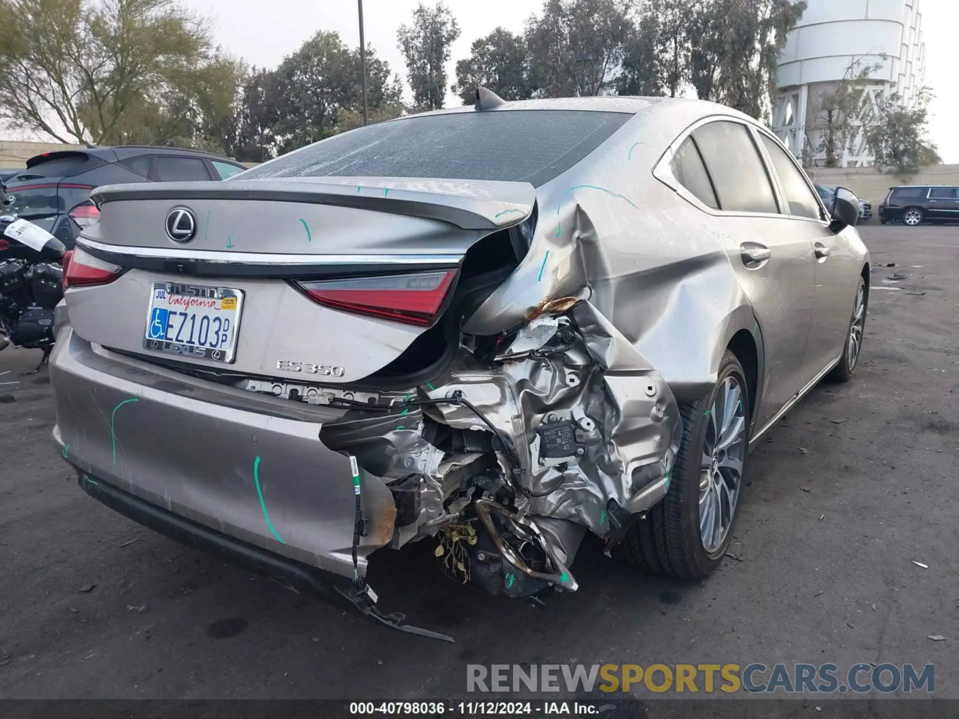 6 Photograph of a damaged car 58ADZ1B10MU101111 LEXUS ES 350 2021