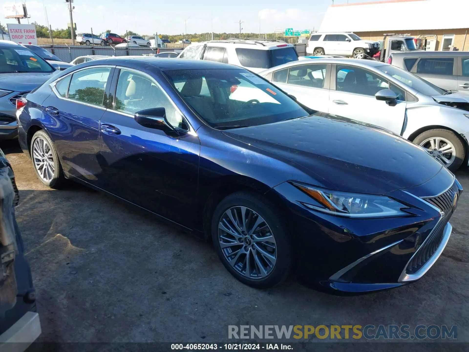 1 Photograph of a damaged car 58ADZ1B11MU086683 LEXUS ES 350 2021