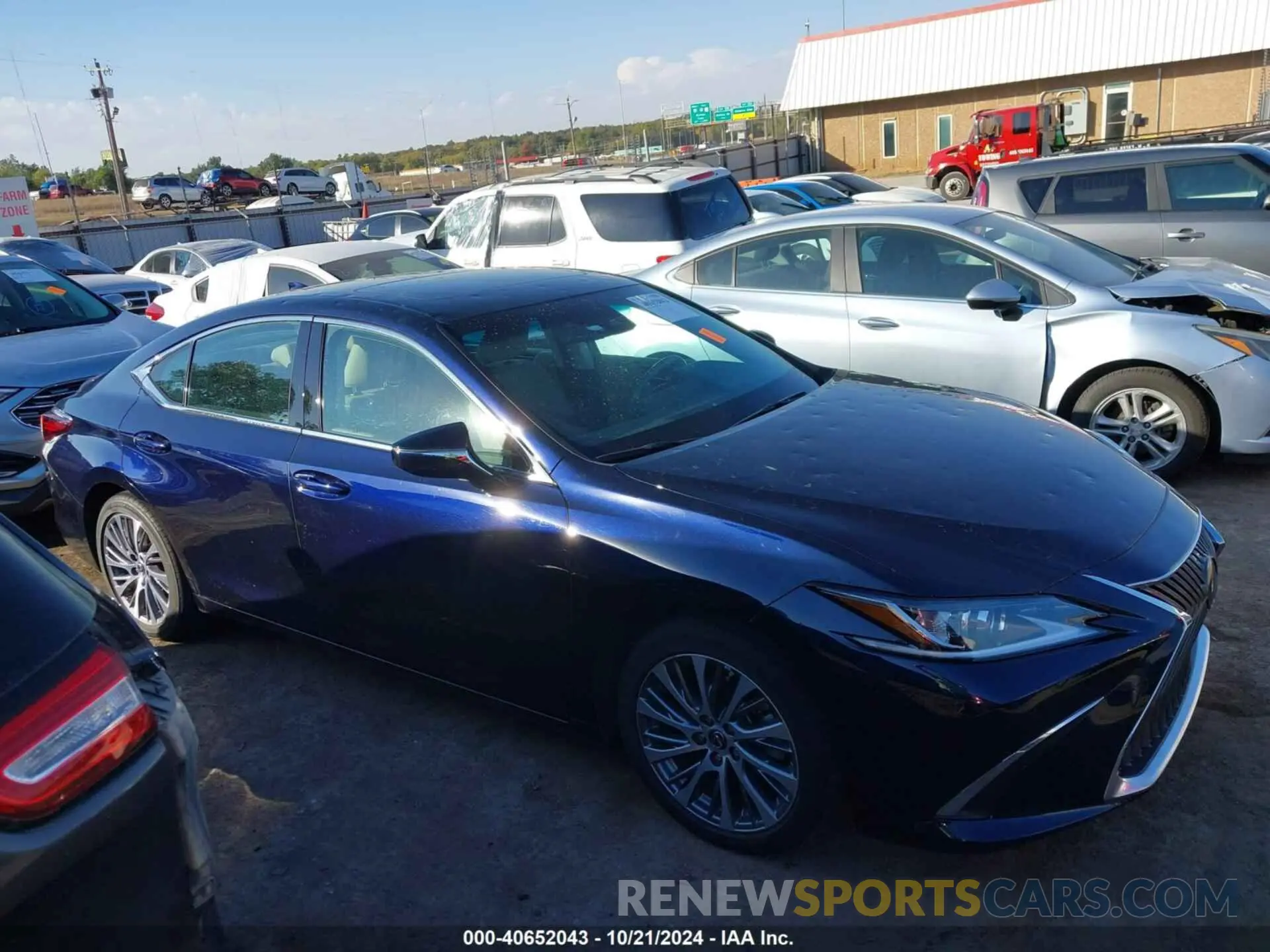 13 Photograph of a damaged car 58ADZ1B11MU086683 LEXUS ES 350 2021