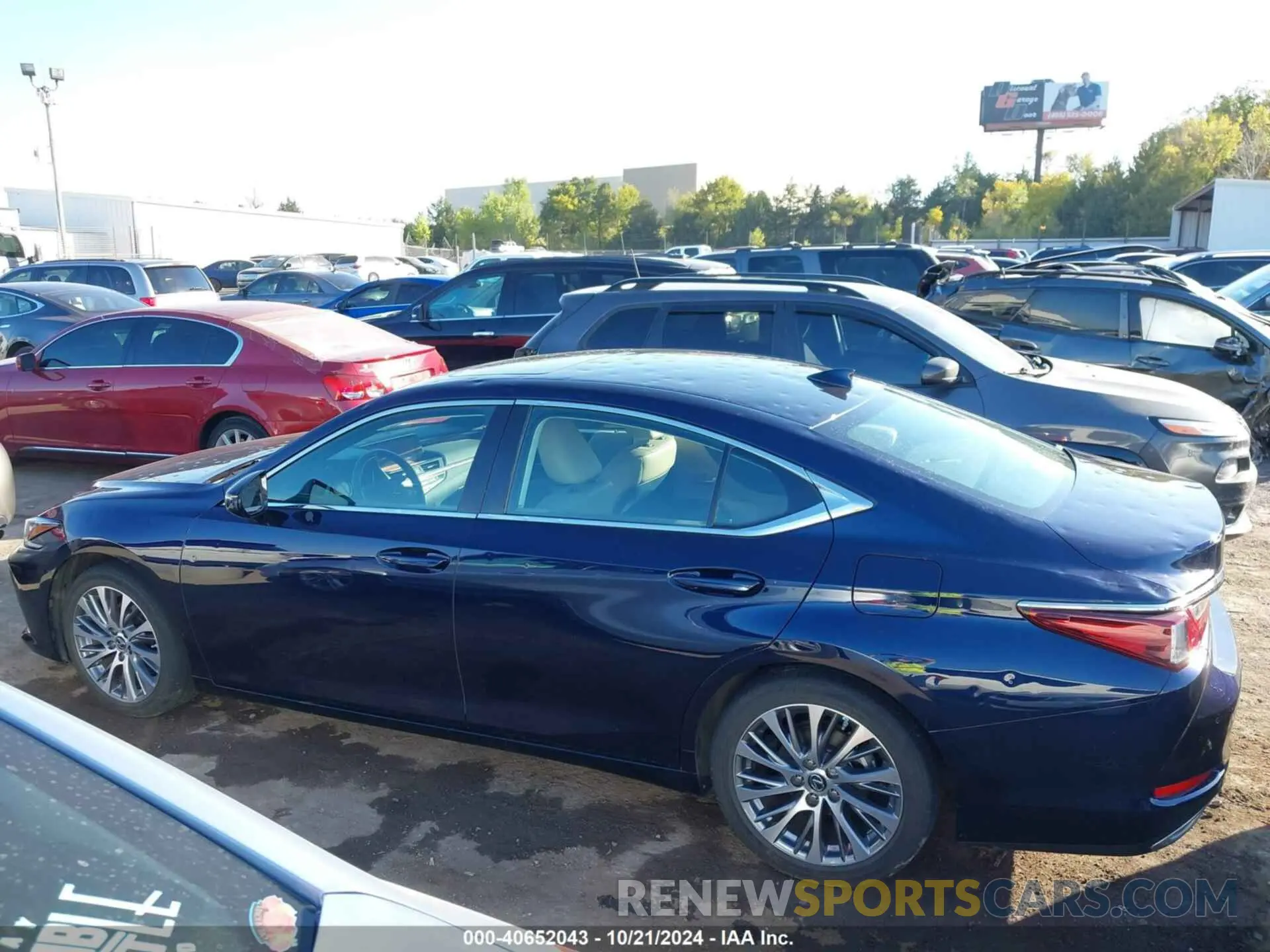 14 Photograph of a damaged car 58ADZ1B11MU086683 LEXUS ES 350 2021