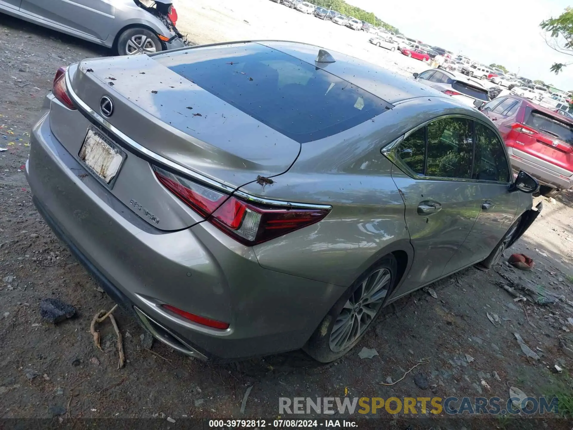 4 Photograph of a damaged car 58ADZ1B12MU091469 LEXUS ES 350 2021