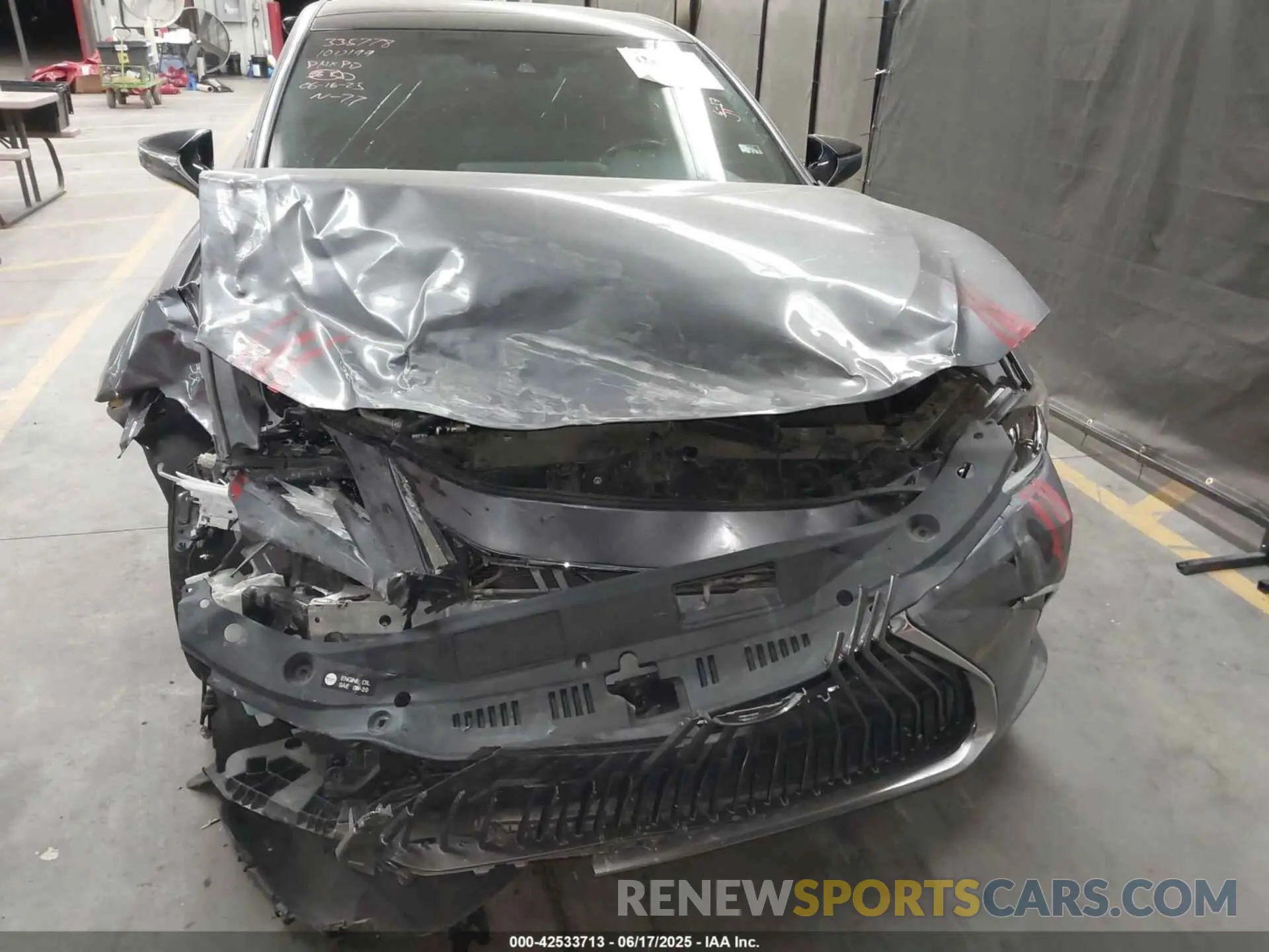 6 Photograph of a damaged car 58ADZ1B12MU100199 LEXUS ES 350 2021