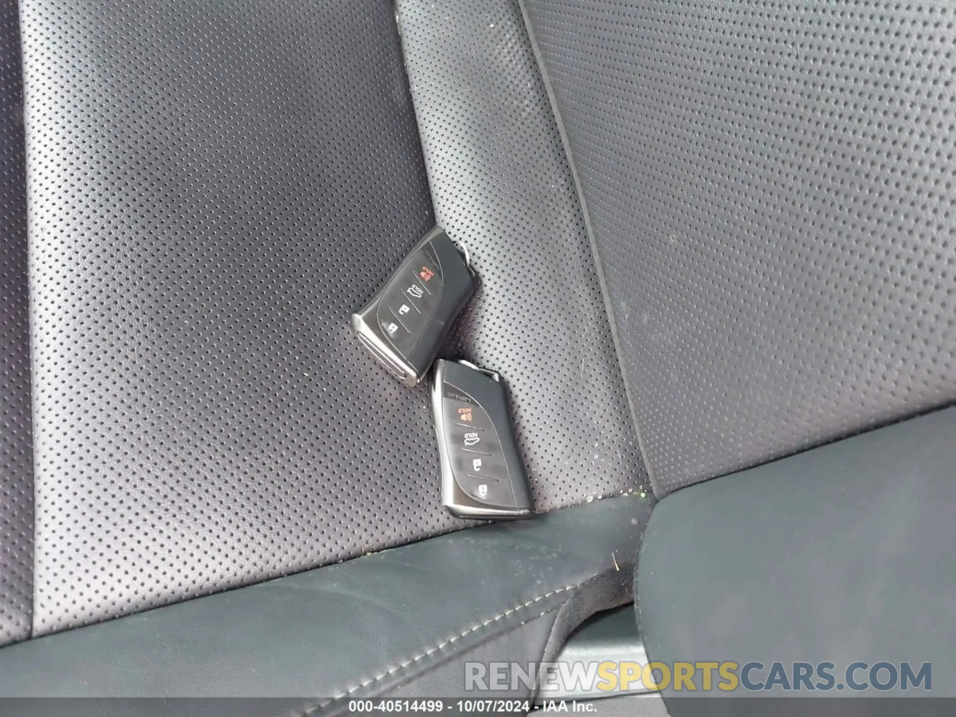 11 Photograph of a damaged car 58ADZ1B13MU096986 LEXUS ES 350 2021