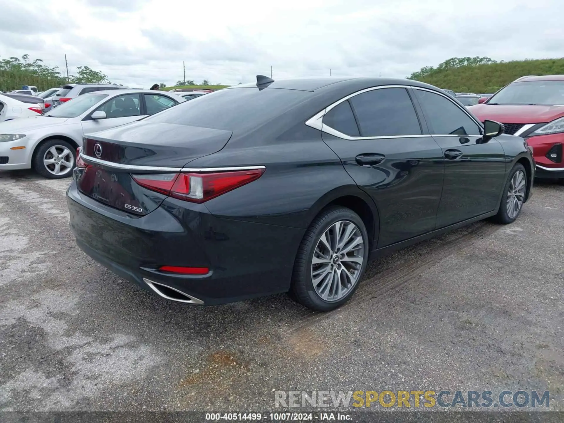 4 Photograph of a damaged car 58ADZ1B13MU096986 LEXUS ES 350 2021