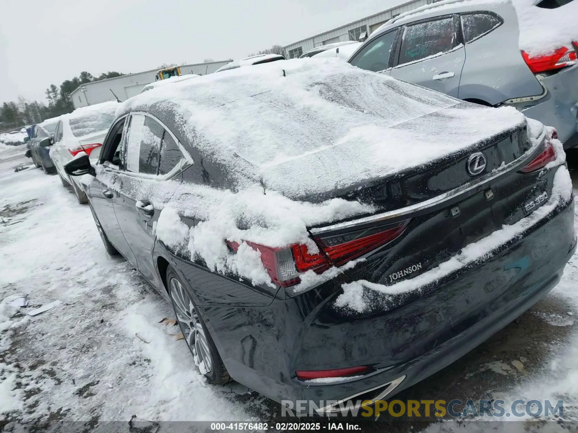 15 Photograph of a damaged car 58ADZ1B14MU091585 LEXUS ES 350 2021