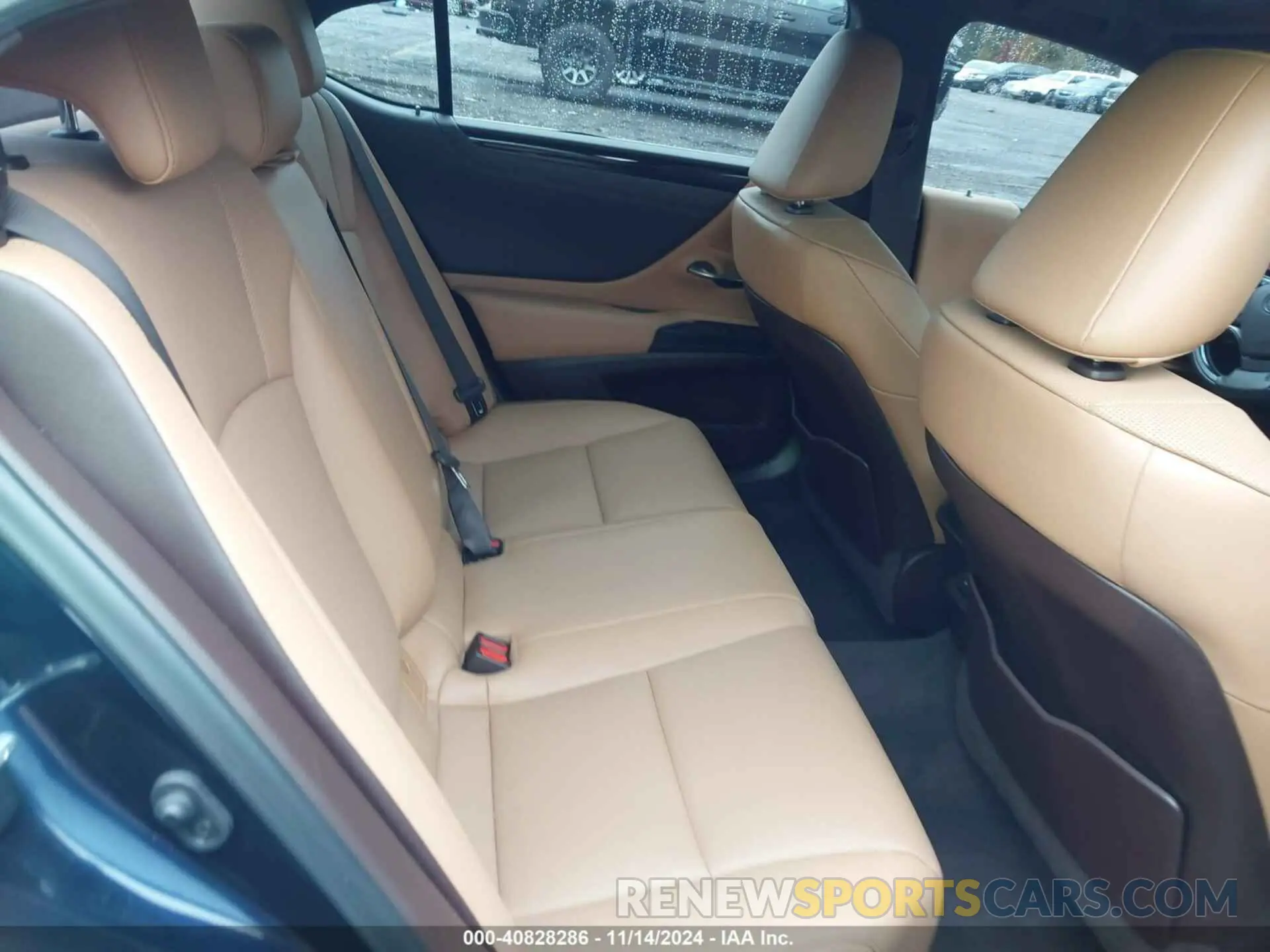 8 Photograph of a damaged car 58ADZ1B15MU097668 LEXUS ES 350 2021