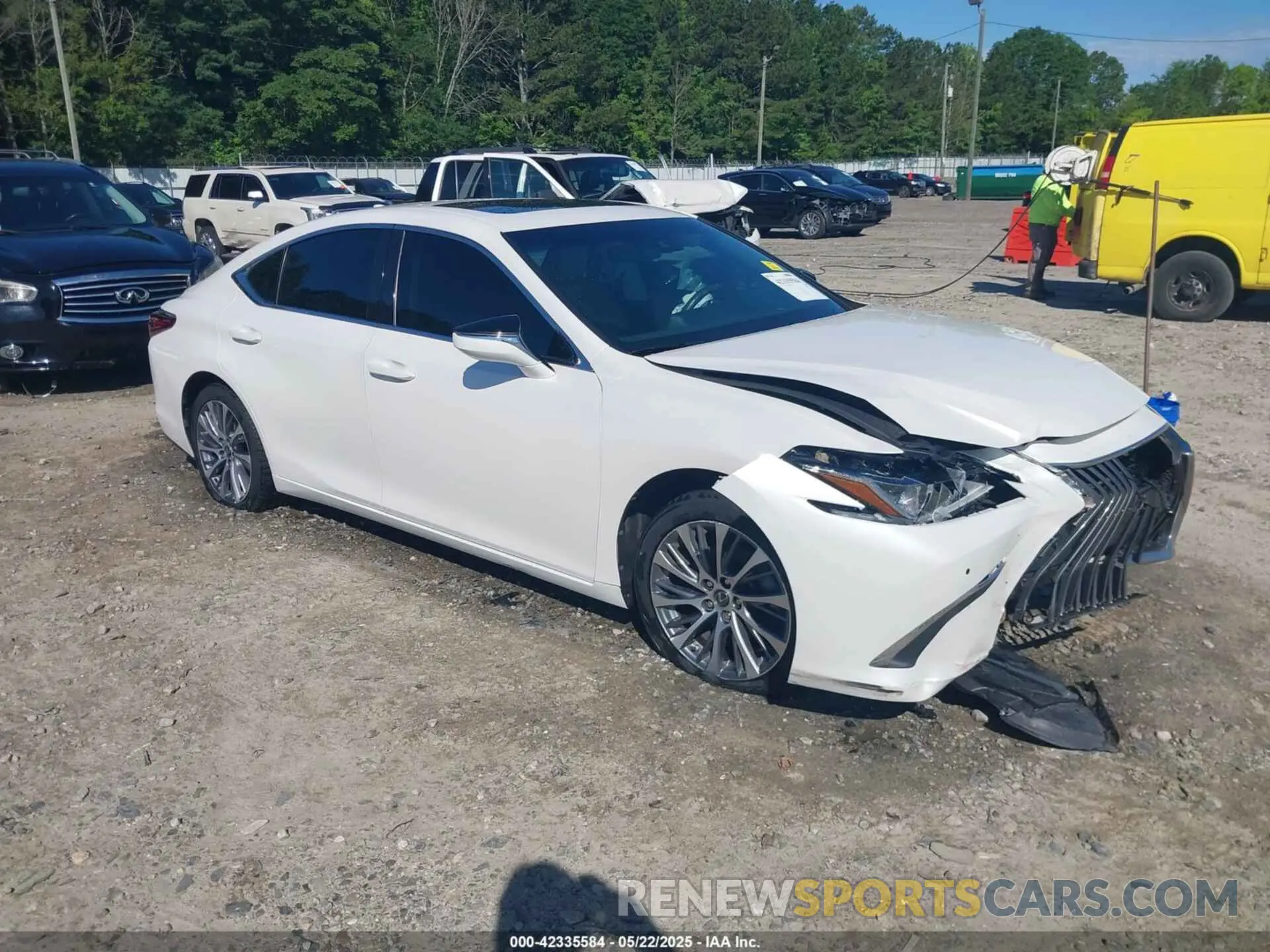1 Photograph of a damaged car 58ADZ1B17MU086347 LEXUS ES 350 2021