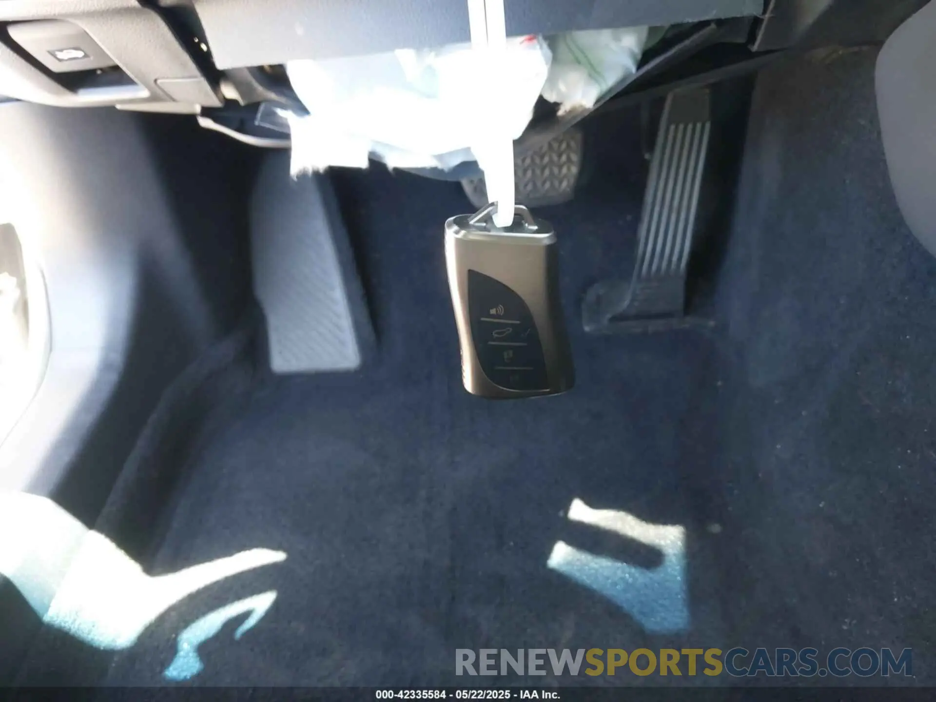 11 Photograph of a damaged car 58ADZ1B17MU086347 LEXUS ES 350 2021