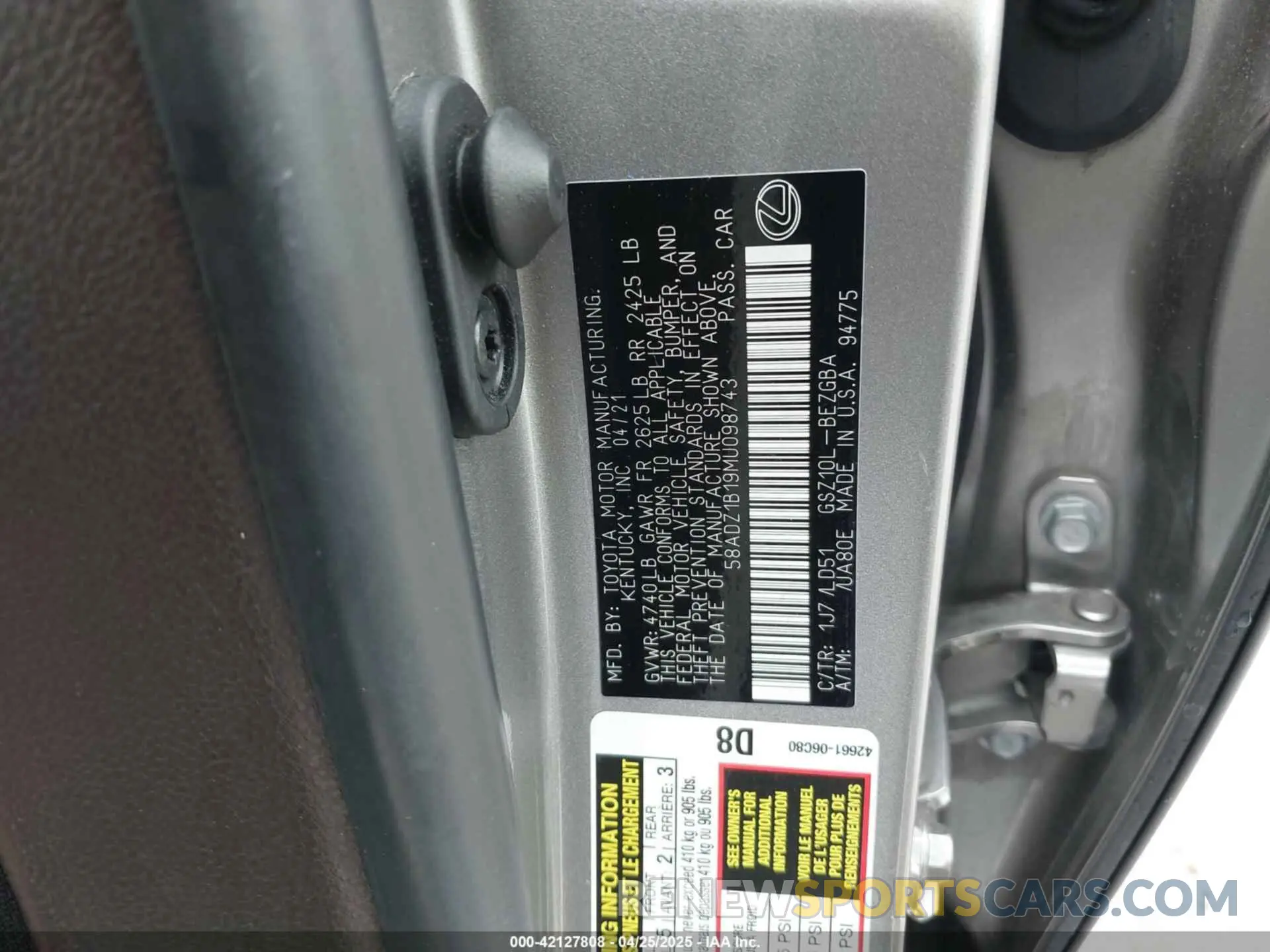 9 Photograph of a damaged car 58ADZ1B19MU098743 LEXUS ES 350 2021