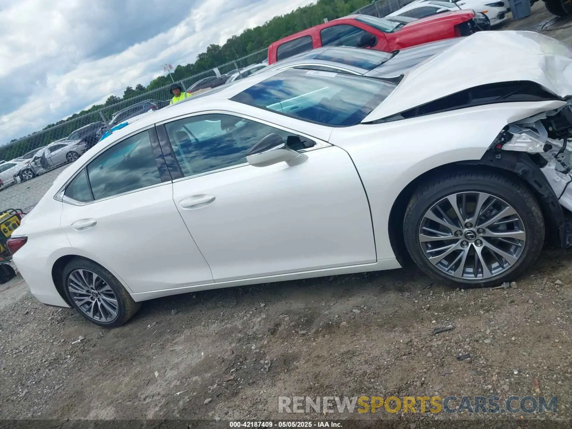 13 Photograph of a damaged car 58ADZ1B1XMU085676 LEXUS ES 350 2021