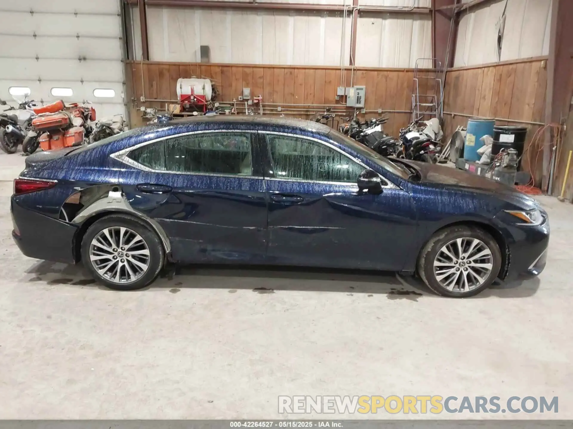 13 Photograph of a damaged car 58ADZ1B1XMU087881 LEXUS ES 350 2021
