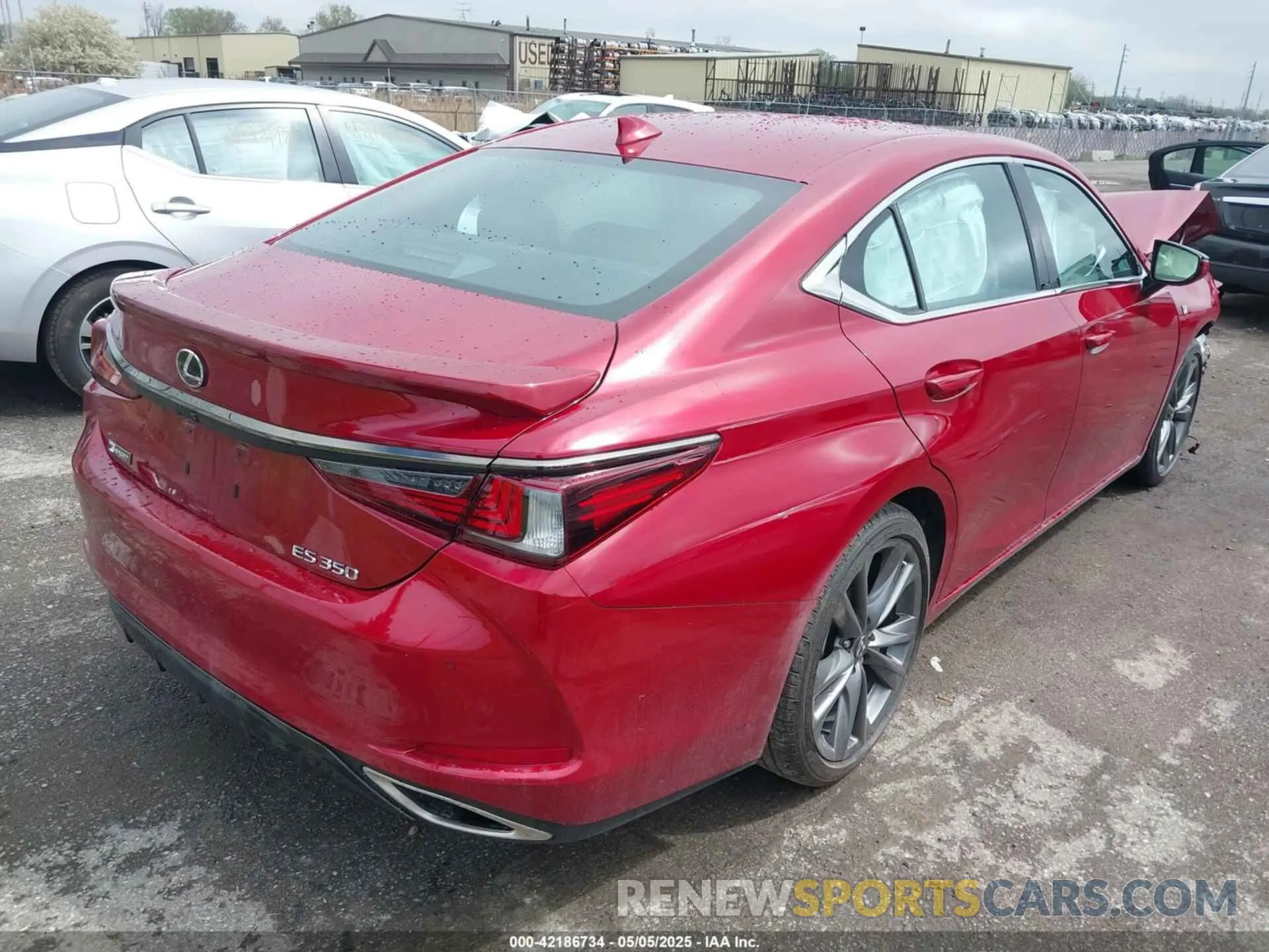 4 Photograph of a damaged car 58AGZ1B10MU099597 LEXUS ES 350 2021