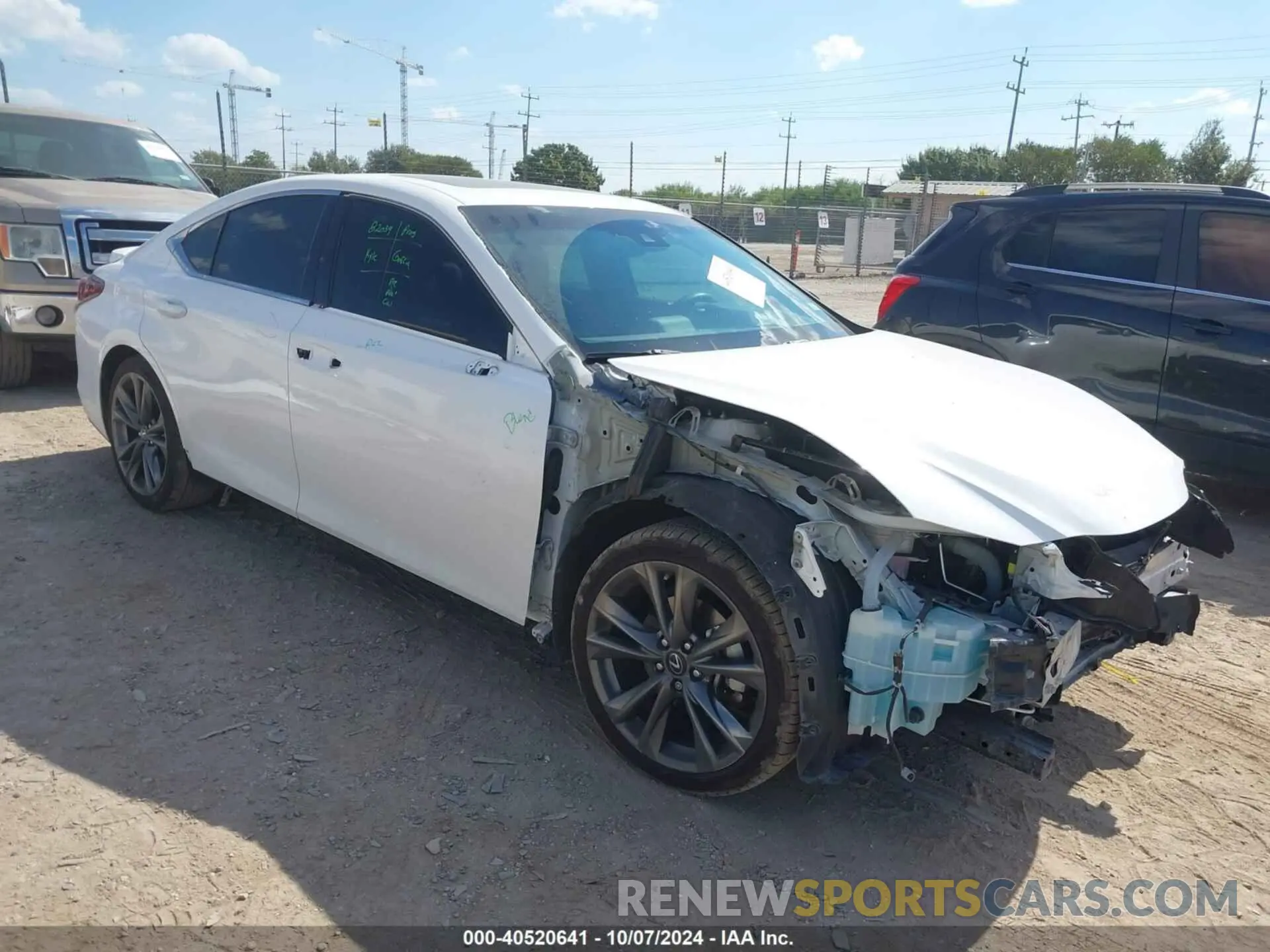 1 Photograph of a damaged car 58AGZ1B19MU084368 LEXUS ES 350 2021