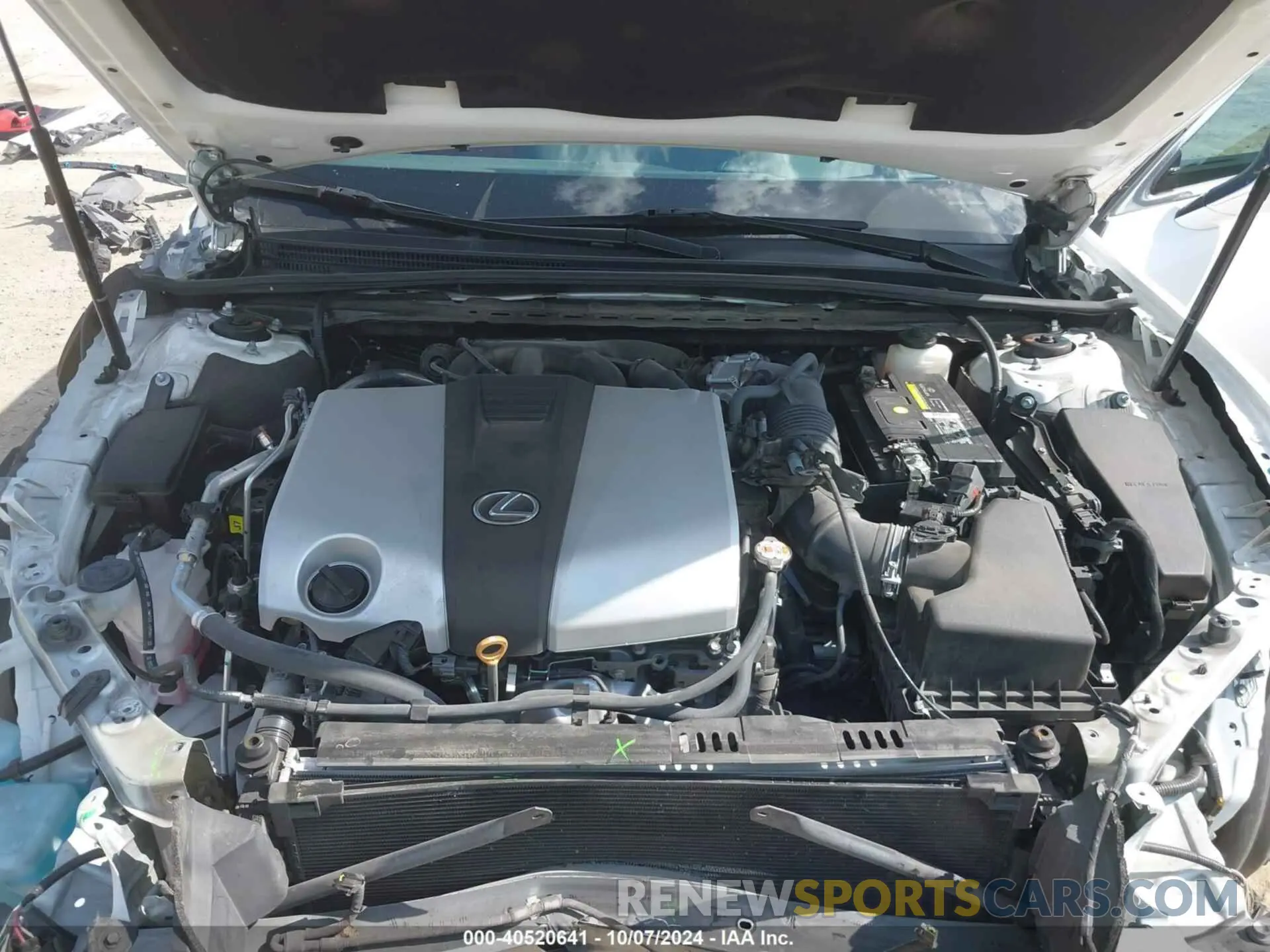 10 Photograph of a damaged car 58AGZ1B19MU084368 LEXUS ES 350 2021