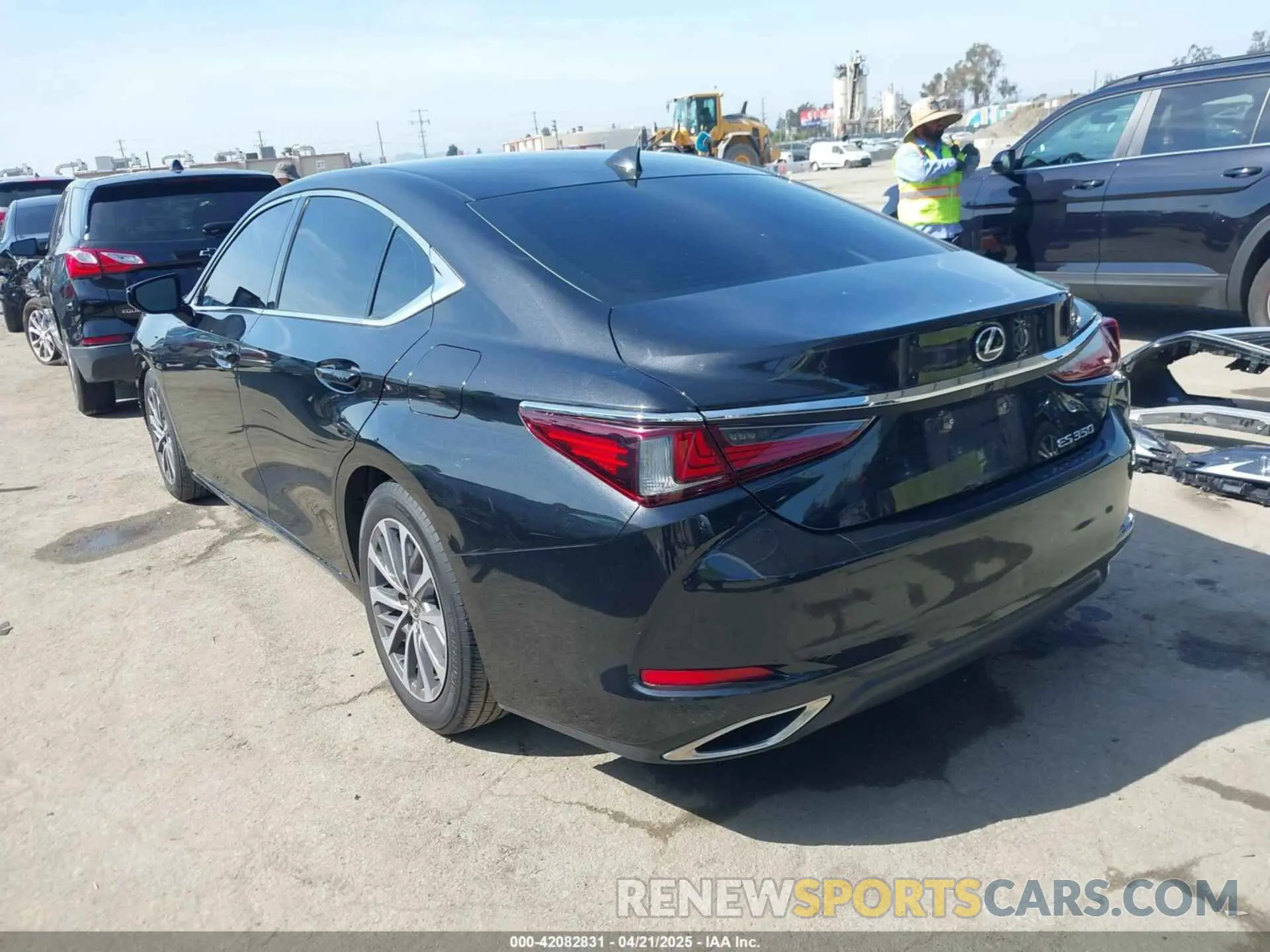 3 Photograph of a damaged car 58ACZ1B11NU120506 LEXUS ES 350 2022