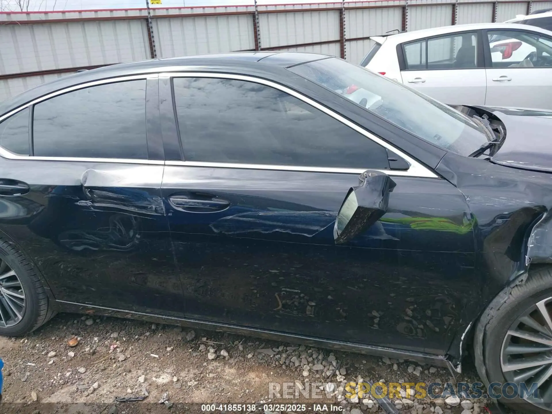 14 Photograph of a damaged car 58ADZ1B10NU119755 LEXUS ES 350 2022