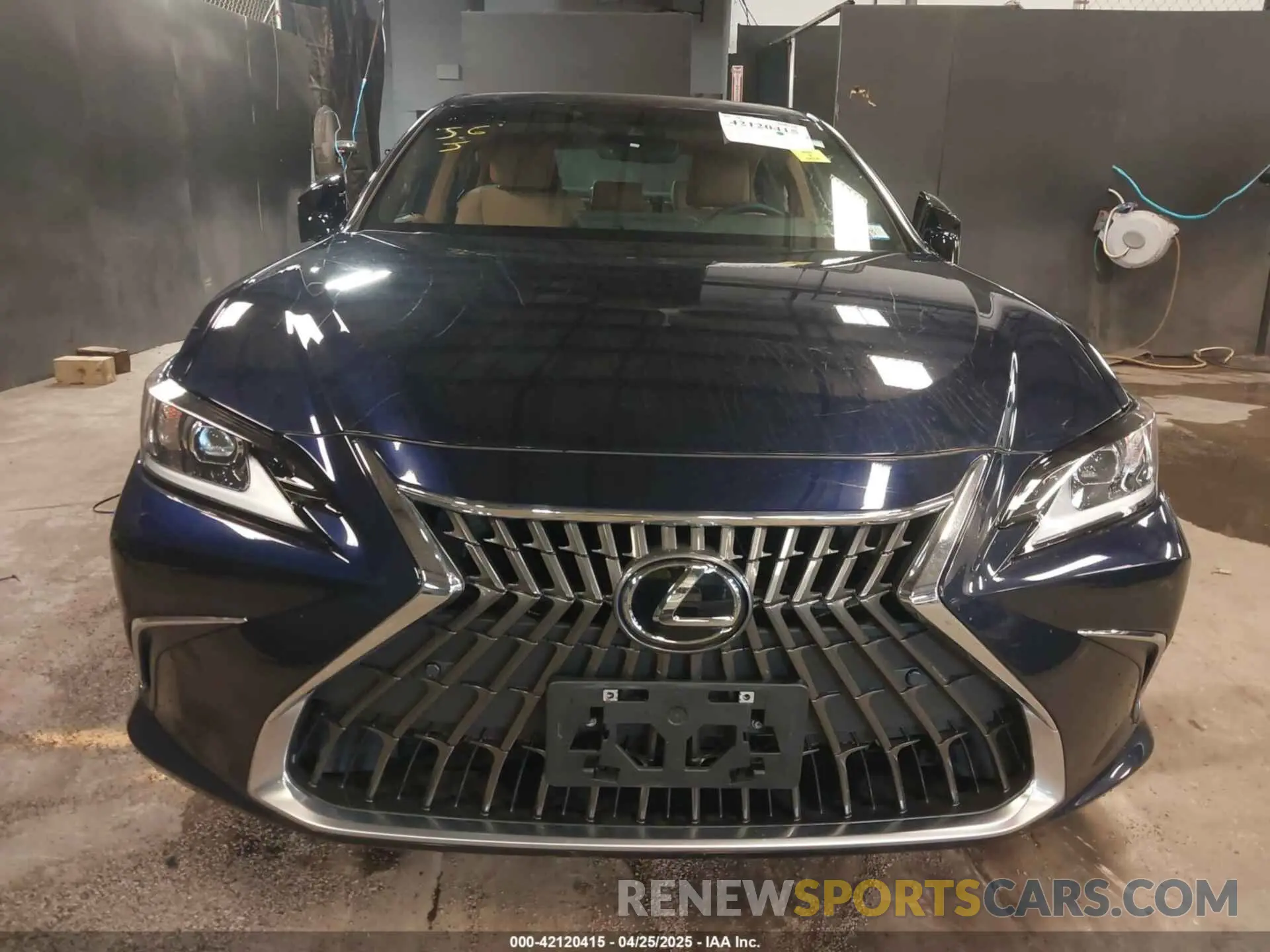 12 Photograph of a damaged car 58ADZ1B11NU133521 LEXUS ES 350 2022
