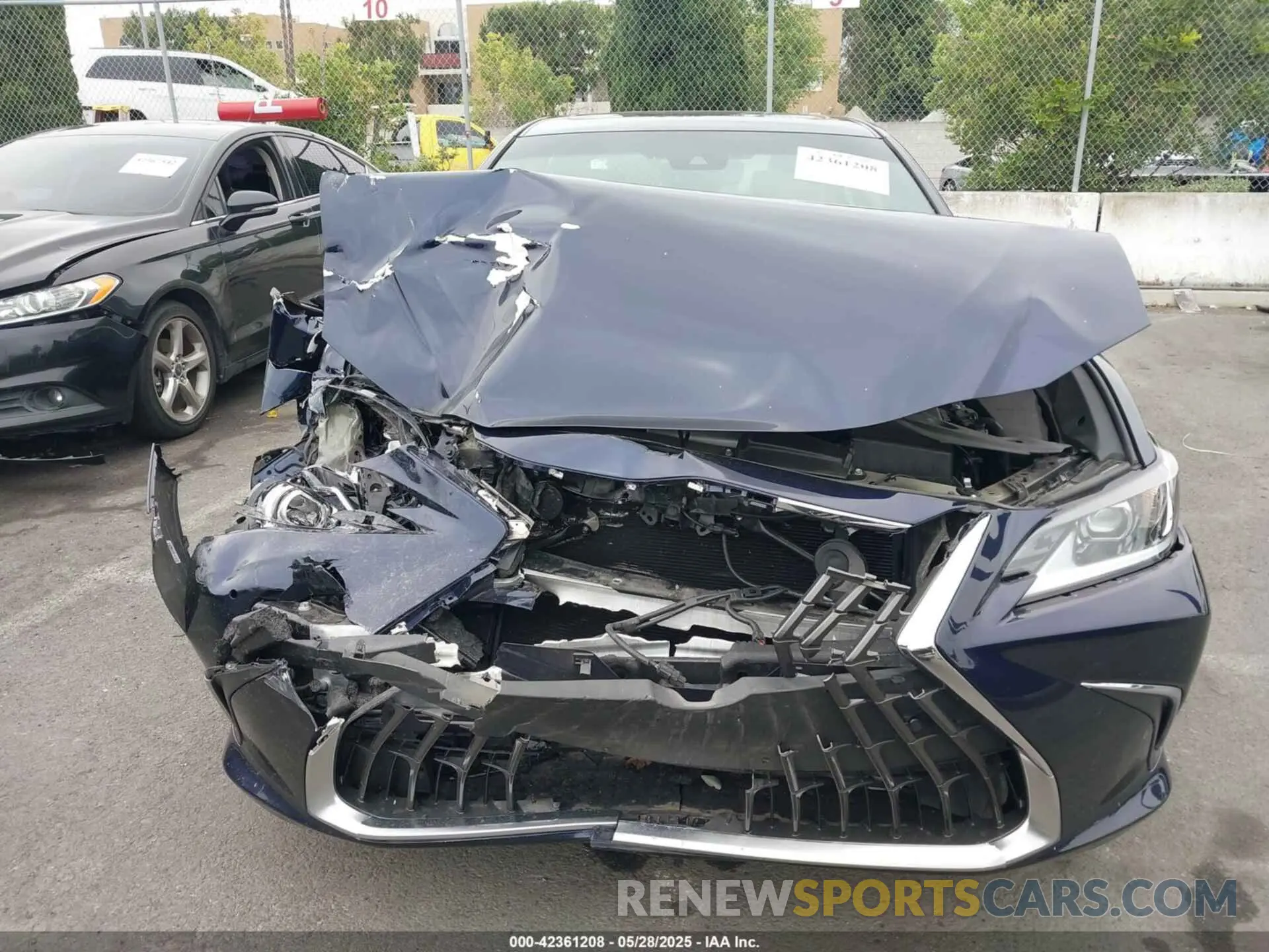 6 Photograph of a damaged car 58ADZ1B13NU125937 LEXUS ES 350 2022