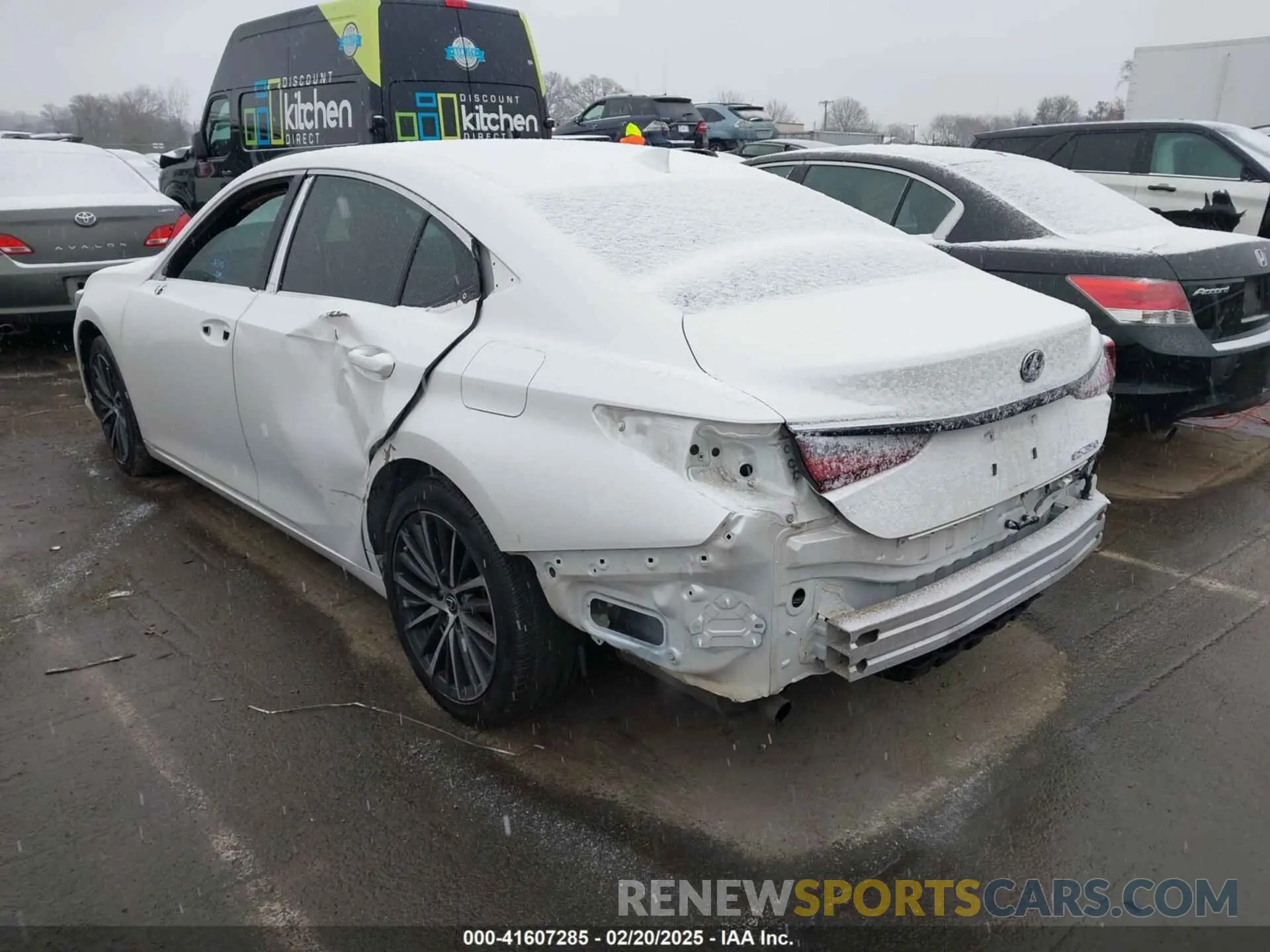 3 Photograph of a damaged car 58ADZ1B14NU122691 LEXUS ES 350 2022
