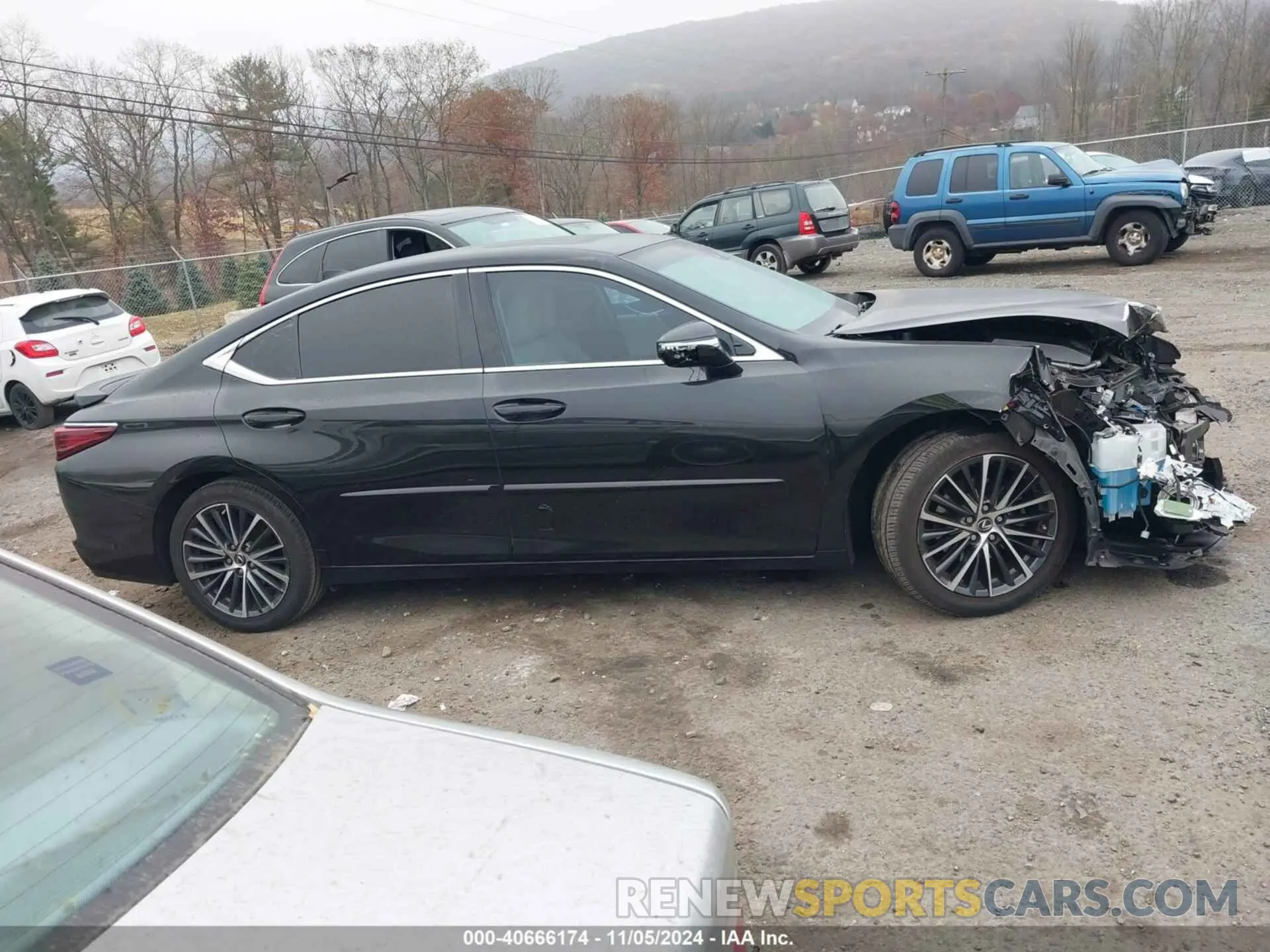 13 Photograph of a damaged car 58ADZ1B14NU125591 LEXUS ES 350 2022