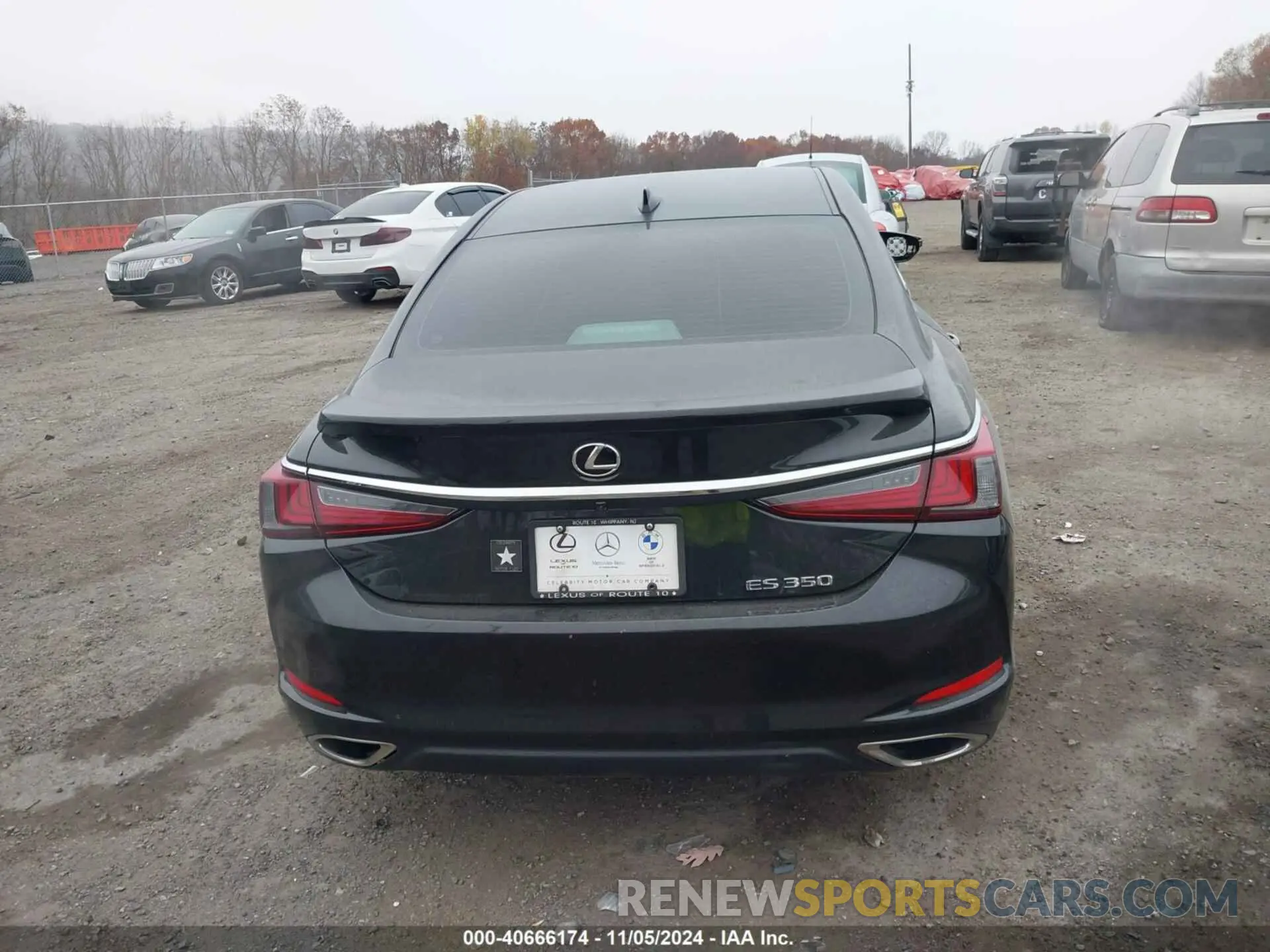 16 Photograph of a damaged car 58ADZ1B14NU125591 LEXUS ES 350 2022