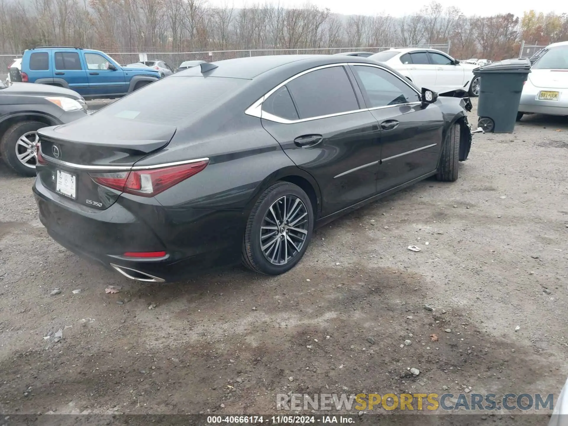 4 Photograph of a damaged car 58ADZ1B14NU125591 LEXUS ES 350 2022