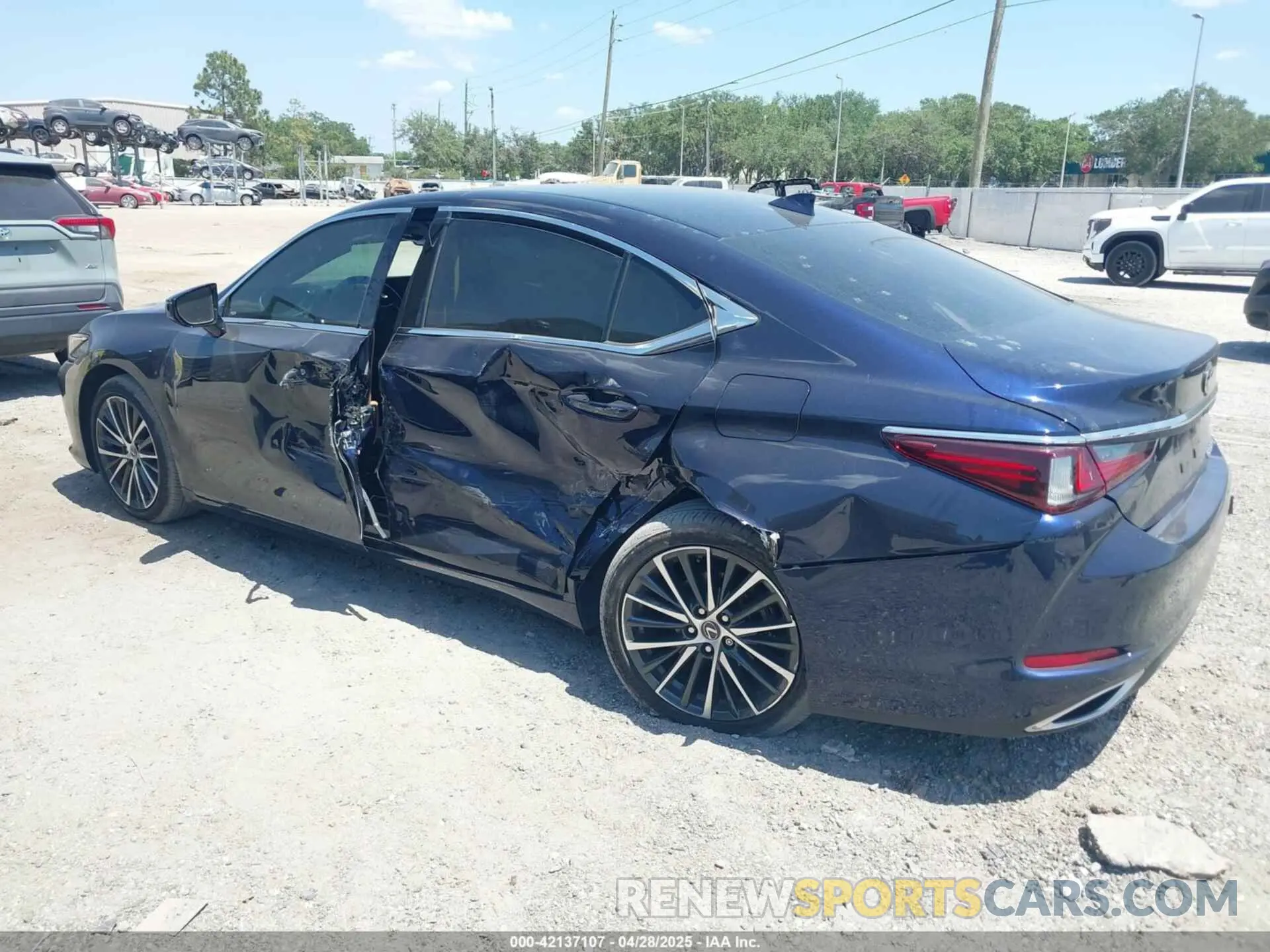 3 Photograph of a damaged car 58ADZ1B15NU121923 LEXUS ES 350 2022